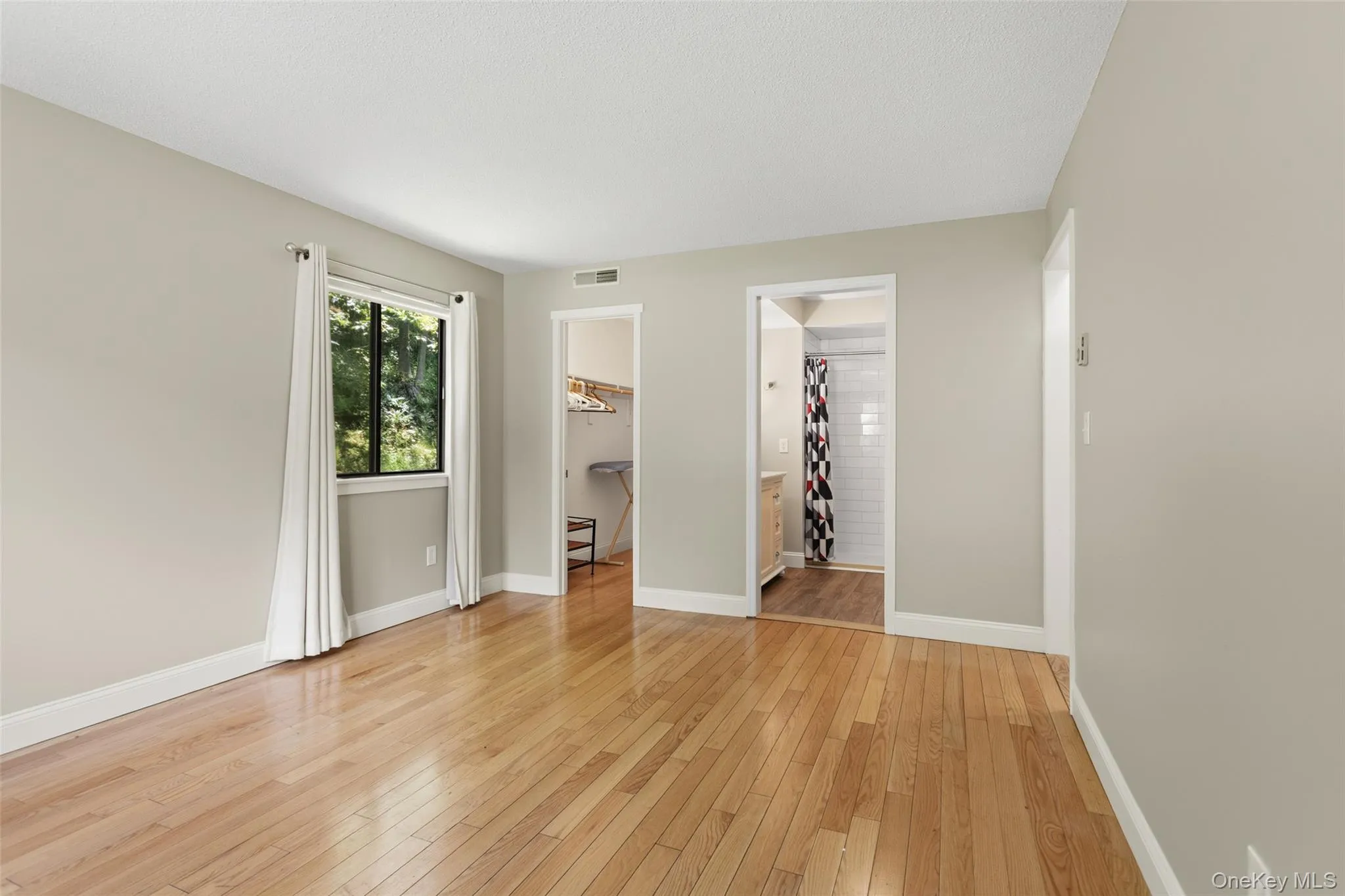 451 Heritage Hills, Somers, NY, 1 Bedroom Bedrooms, 4 Rooms Rooms,1 BathroomBathrooms,Residential,For Rent,Heritage,0,1011587 451 Heritage Hills, Somers, NY, 1 Bedroom Bedrooms, 4 Rooms Rooms,1 BathroomBathrooms,Residential,For Rent,Heritage,0,1011587