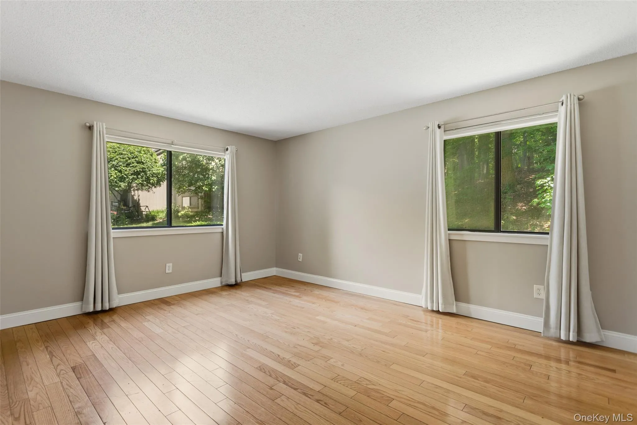 451 Heritage Hills, Somers, NY, 1 Bedroom Bedrooms, 4 Rooms Rooms,1 BathroomBathrooms,Residential,For Rent,Heritage,0,1011587 451 Heritage Hills, Somers, NY, 1 Bedroom Bedrooms, 4 Rooms Rooms,1 BathroomBathrooms,Residential,For Rent,Heritage,0,1011587