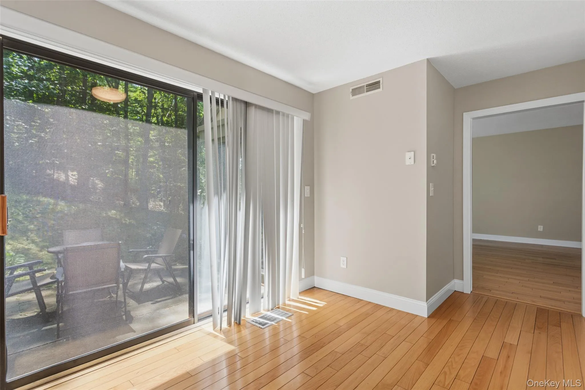 451 Heritage Hills, Somers, NY, 1 Bedroom Bedrooms, 4 Rooms Rooms,1 BathroomBathrooms,Residential,For Rent,Heritage,0,1011587 451 Heritage Hills, Somers, NY, 1 Bedroom Bedrooms, 4 Rooms Rooms,1 BathroomBathrooms,Residential,For Rent,Heritage,0,1011587