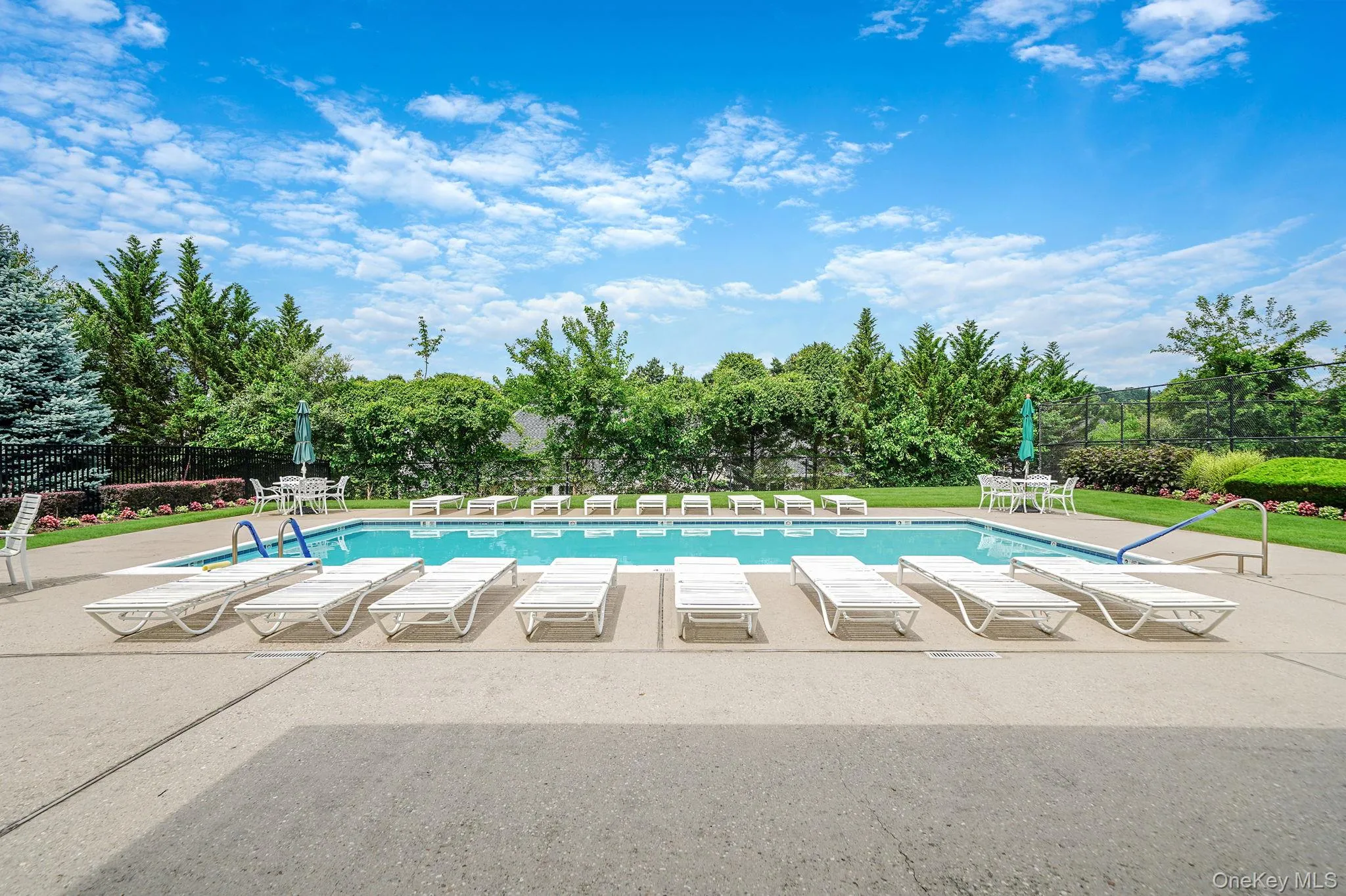 21 Vantage Court, Brookhaven, NY, 3 Bedrooms Bedrooms, 6 Rooms Rooms,3 BathroomsBathrooms,Residential,For Rent,Vantage,0,1011588 21 Vantage Court, Brookhaven, NY, 3 Bedrooms Bedrooms, 6 Rooms Rooms,3 BathroomsBathrooms,Residential,For Rent,Vantage,0,1011588