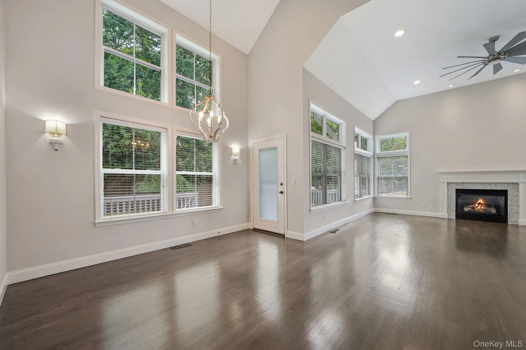 21 Vantage Court, Brookhaven, NY, 3 Bedrooms Bedrooms, 6 Rooms Rooms,3 BathroomsBathrooms,Residential,For Rent,Vantage,0,1011588 21 Vantage Court, Brookhaven, NY, 3 Bedrooms Bedrooms, 6 Rooms Rooms,3 BathroomsBathrooms,Residential,For Rent,Vantage,0,1011588