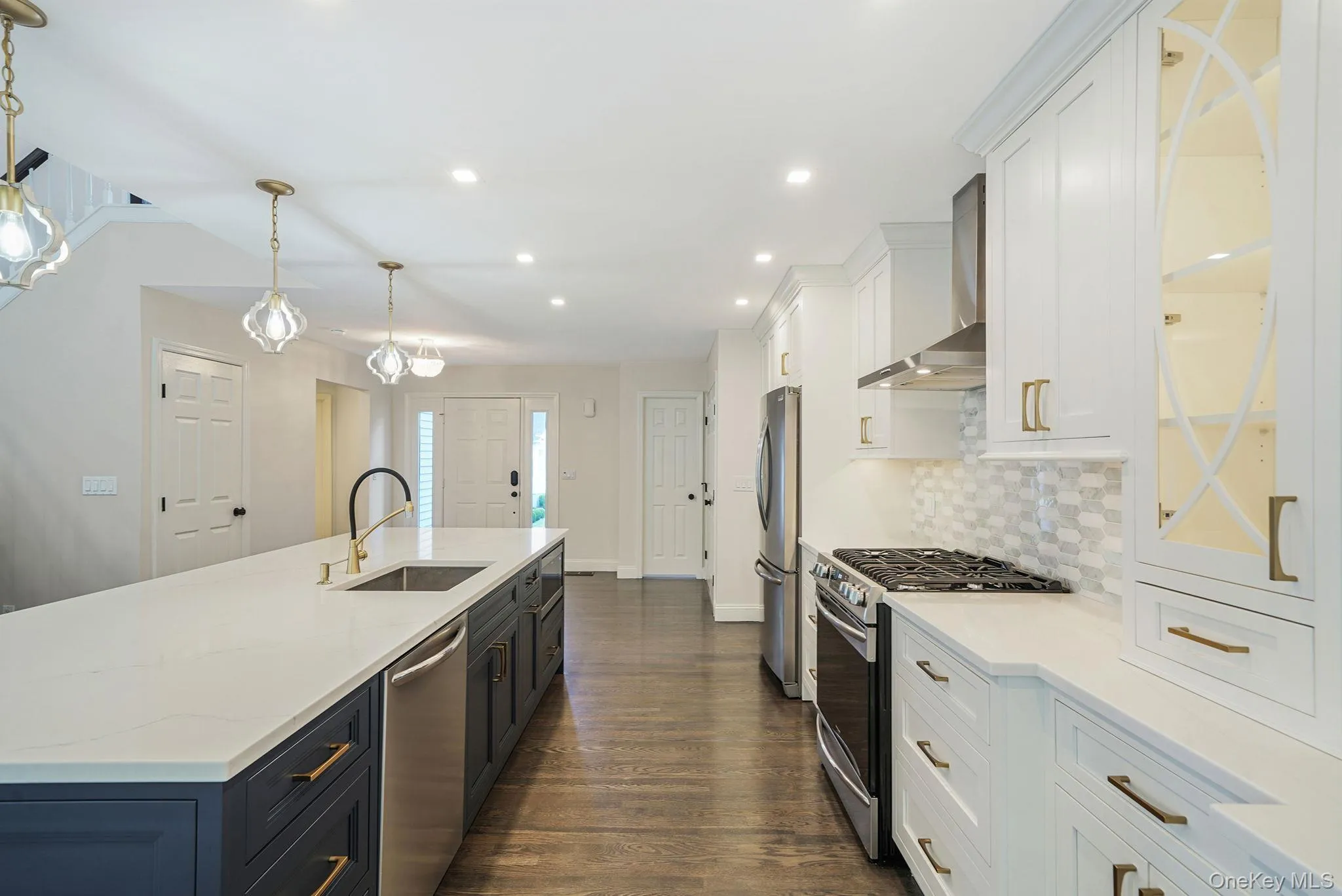 21 Vantage Court, Brookhaven, NY, 3 Bedrooms Bedrooms, 6 Rooms Rooms,3 BathroomsBathrooms,Residential,For Rent,Vantage,0,1011588 21 Vantage Court, Brookhaven, NY, 3 Bedrooms Bedrooms, 6 Rooms Rooms,3 BathroomsBathrooms,Residential,For Rent,Vantage,0,1011588