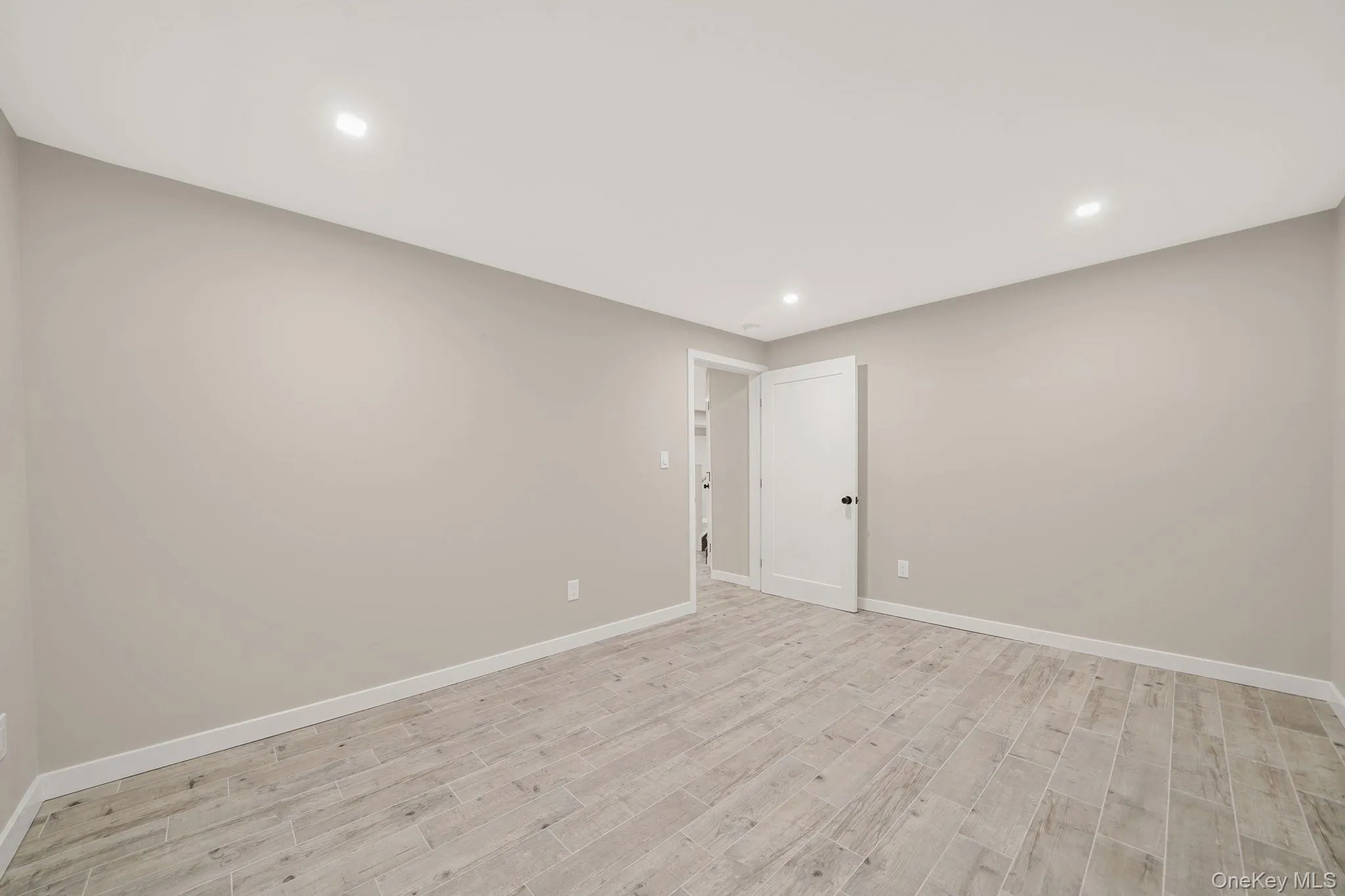 21 Vantage Court, Brookhaven, NY, 3 Bedrooms Bedrooms, 6 Rooms Rooms,3 BathroomsBathrooms,Residential,For Rent,Vantage,0,1011588 21 Vantage Court, Brookhaven, NY, 3 Bedrooms Bedrooms, 6 Rooms Rooms,3 BathroomsBathrooms,Residential,For Rent,Vantage,0,1011588