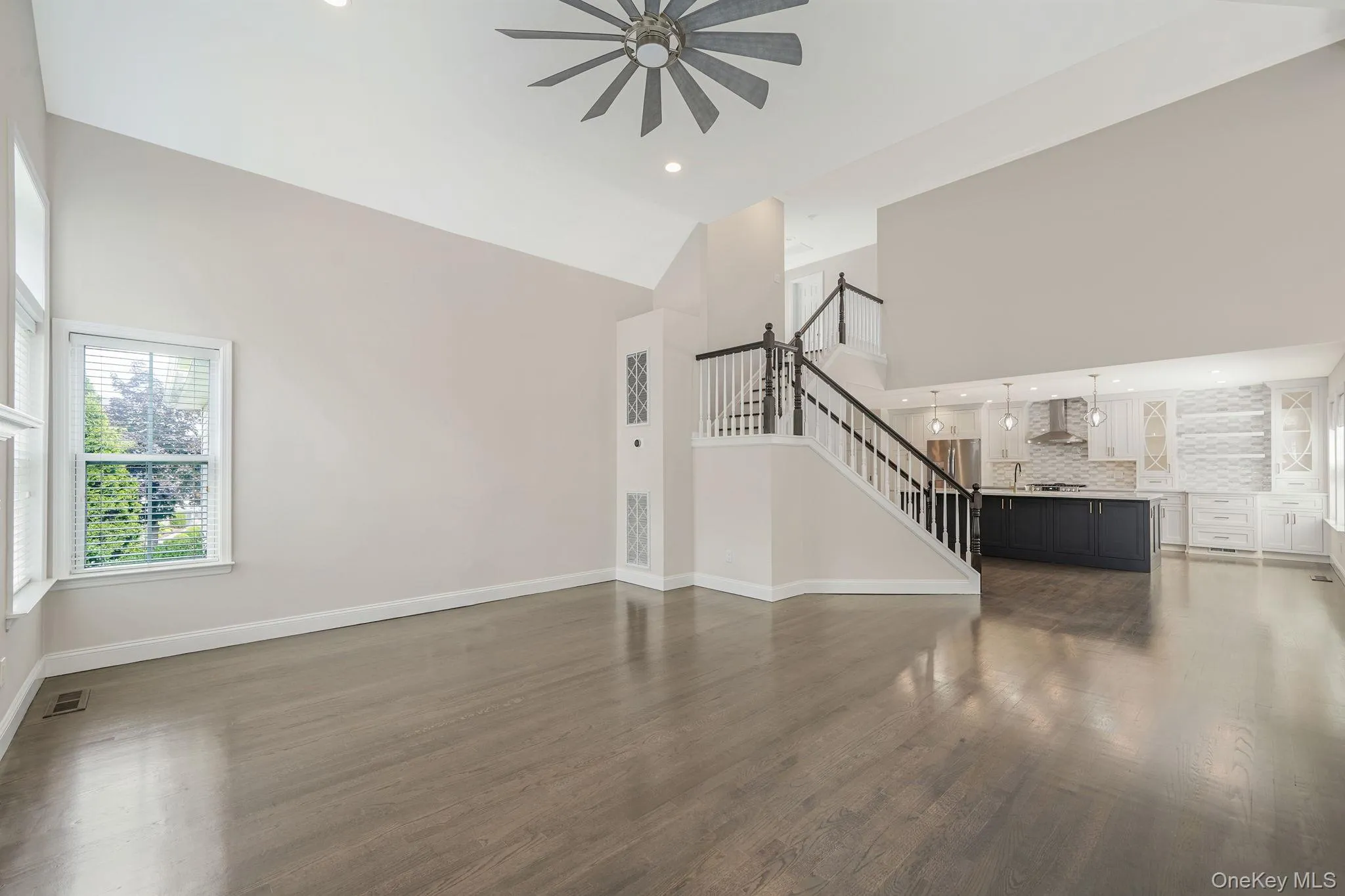 21 Vantage Court, Brookhaven, NY, 3 Bedrooms Bedrooms, 6 Rooms Rooms,3 BathroomsBathrooms,Residential,For Rent,Vantage,0,1011588 21 Vantage Court, Brookhaven, NY, 3 Bedrooms Bedrooms, 6 Rooms Rooms,3 BathroomsBathrooms,Residential,For Rent,Vantage,0,1011588