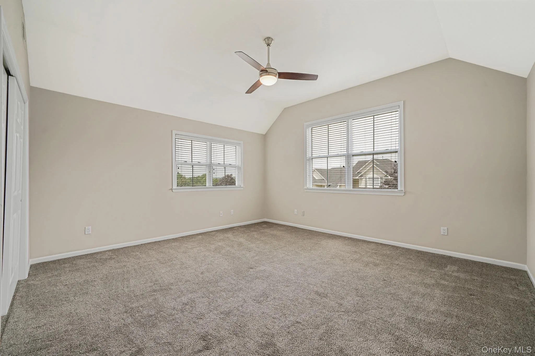 21 Vantage Court, Brookhaven, NY, 3 Bedrooms Bedrooms, 6 Rooms Rooms,3 BathroomsBathrooms,Residential,For Rent,Vantage,0,1011588 21 Vantage Court, Brookhaven, NY, 3 Bedrooms Bedrooms, 6 Rooms Rooms,3 BathroomsBathrooms,Residential,For Rent,Vantage,0,1011588