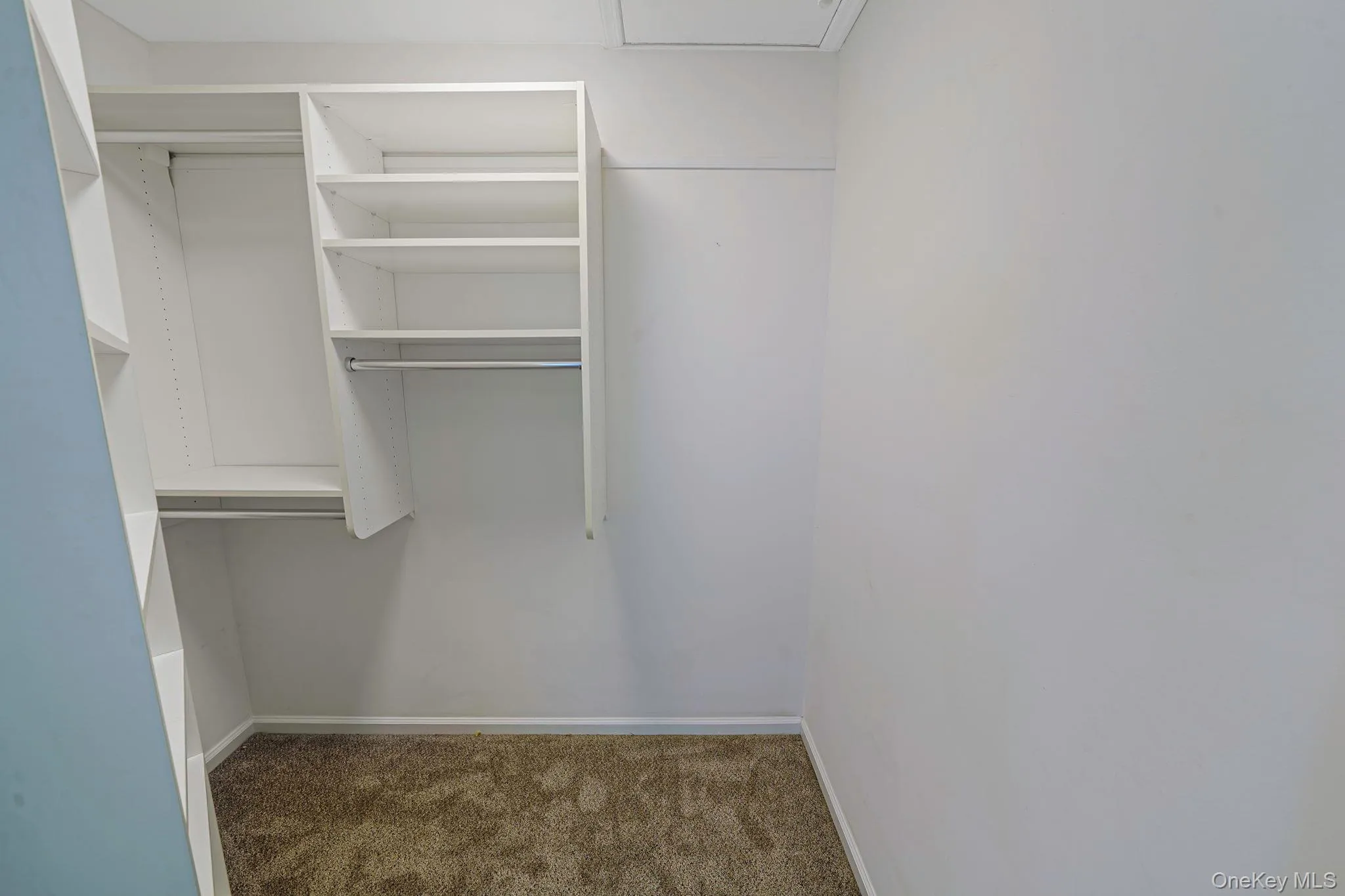 21 Vantage Court, Brookhaven, NY, 3 Bedrooms Bedrooms, 6 Rooms Rooms,3 BathroomsBathrooms,Residential,For Rent,Vantage,0,1011588 21 Vantage Court, Brookhaven, NY, 3 Bedrooms Bedrooms, 6 Rooms Rooms,3 BathroomsBathrooms,Residential,For Rent,Vantage,0,1011588