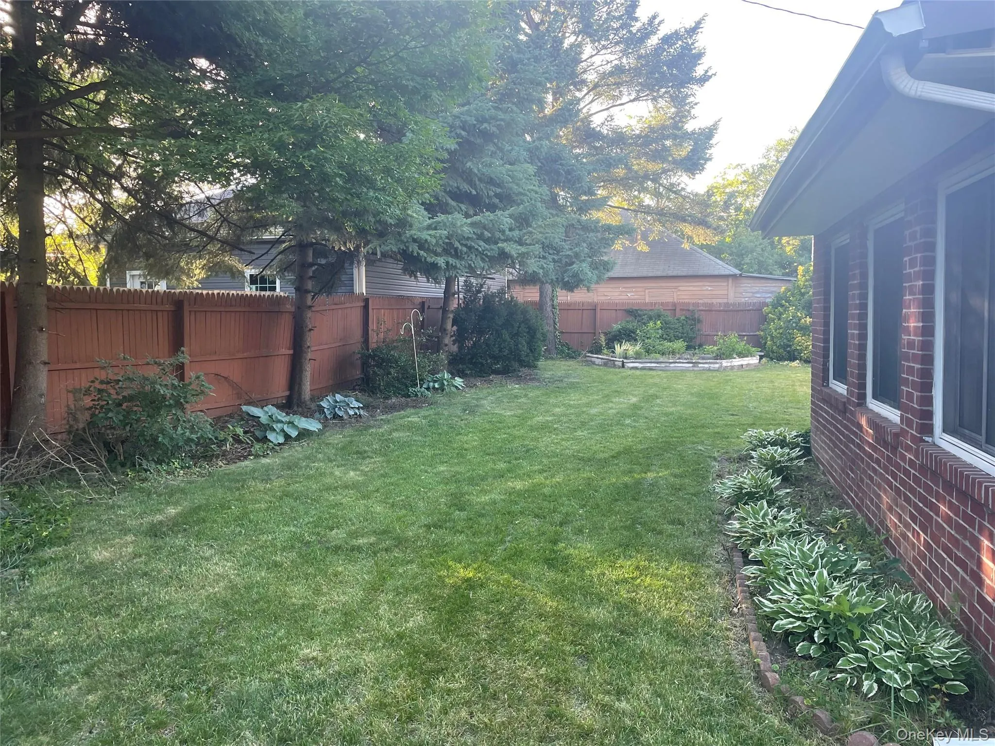 25 Reed Lane, North Hempstead, NY, 3 Bedrooms Bedrooms, 6 Rooms Rooms,2 BathroomsBathrooms,Residential,For Rent,Reed,0,1011593 25 Reed Lane, North Hempstead, NY, 3 Bedrooms Bedrooms, 6 Rooms Rooms,2 BathroomsBathrooms,Residential,For Rent,Reed,0,1011593