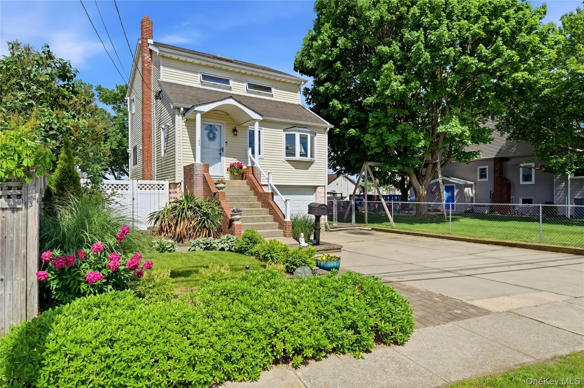 107 Shore Road, Babylon, NY, 2 Bedrooms Bedrooms, 8 Rooms Rooms,2 BathroomsBathrooms,Residential,For Rent,Shore,0,1011597 107 Shore Road, Babylon, NY, 2 Bedrooms Bedrooms, 8 Rooms Rooms,2 BathroomsBathrooms,Residential,For Rent,Shore,0,1011597