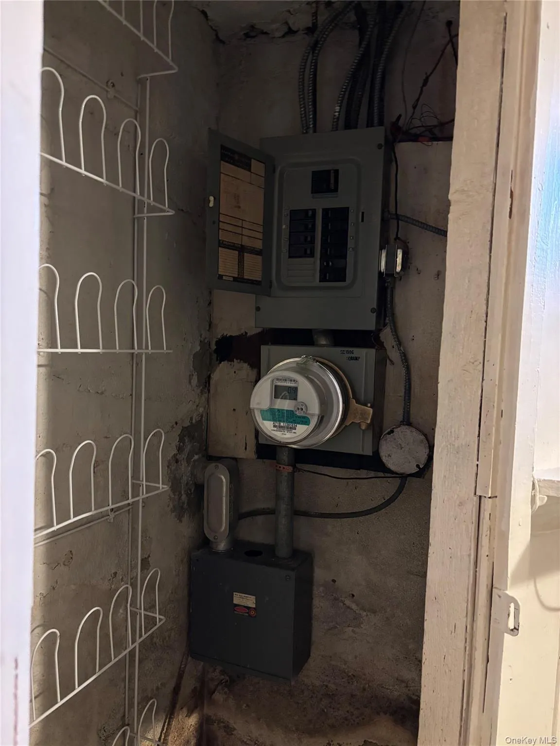7350 52nd Road, New York, NY, 3 Bedrooms Bedrooms, 6 Rooms Rooms,2 BathroomsBathrooms,Residential,For Rent,52nd,0,1011598 7350 52nd Road, New York, NY, 3 Bedrooms Bedrooms, 6 Rooms Rooms,2 BathroomsBathrooms,Residential,For Rent,52nd,0,1011598