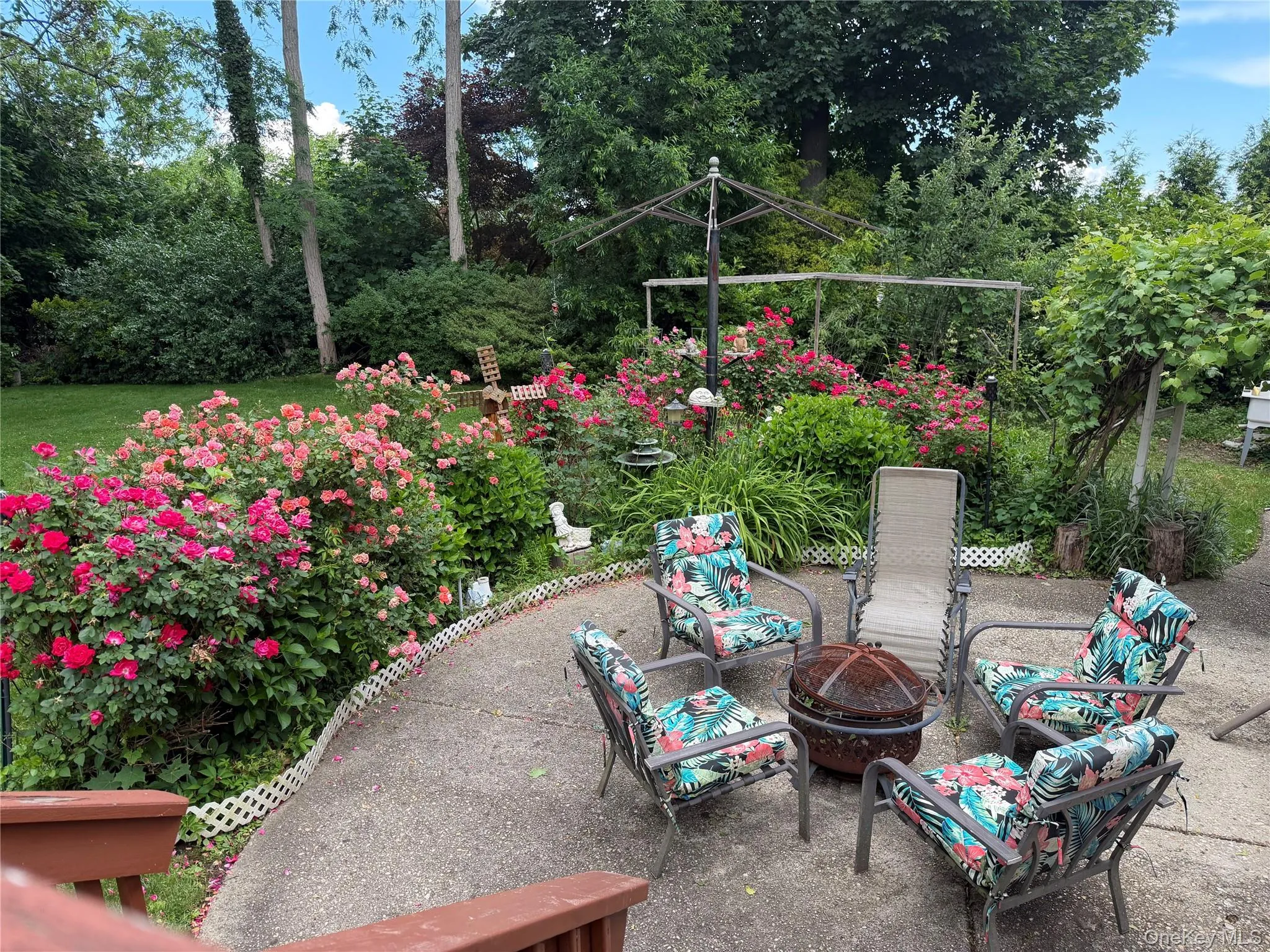 5 Highpoint Drive, Huntington, NY, 4 Bedrooms Bedrooms, 8 Rooms Rooms,2 BathroomsBathrooms,Residential,For Rent,Highpoint,0,1011600 5 Highpoint Drive, Huntington, NY, 4 Bedrooms Bedrooms, 8 Rooms Rooms,2 BathroomsBathrooms,Residential,For Rent,Highpoint,0,1011600