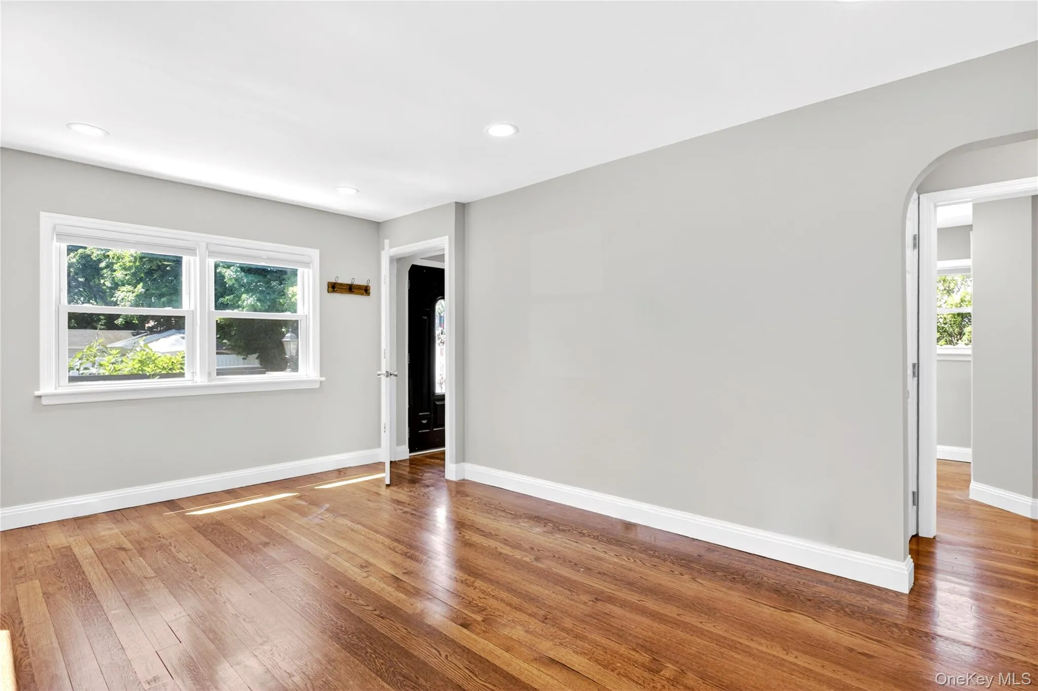 50 Albertson Place, North Hempstead, NY, 3 Bedrooms Bedrooms, 6 Rooms Rooms,2 BathroomsBathrooms,Residential Lease,For Rent,Albertson,0,1011603 50 Albertson Place, North Hempstead, NY, 3 Bedrooms Bedrooms, 6 Rooms Rooms,2 BathroomsBathrooms,Residential Lease,For Rent,Albertson,0,1011603