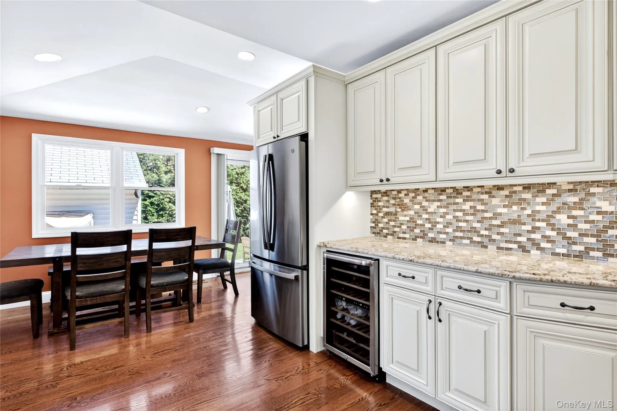 50 Albertson Place, North Hempstead, NY, 3 Bedrooms Bedrooms, 6 Rooms Rooms,2 BathroomsBathrooms,Residential Lease,For Rent,Albertson,0,1011603 50 Albertson Place, North Hempstead, NY, 3 Bedrooms Bedrooms, 6 Rooms Rooms,2 BathroomsBathrooms,Residential Lease,For Rent,Albertson,0,1011603