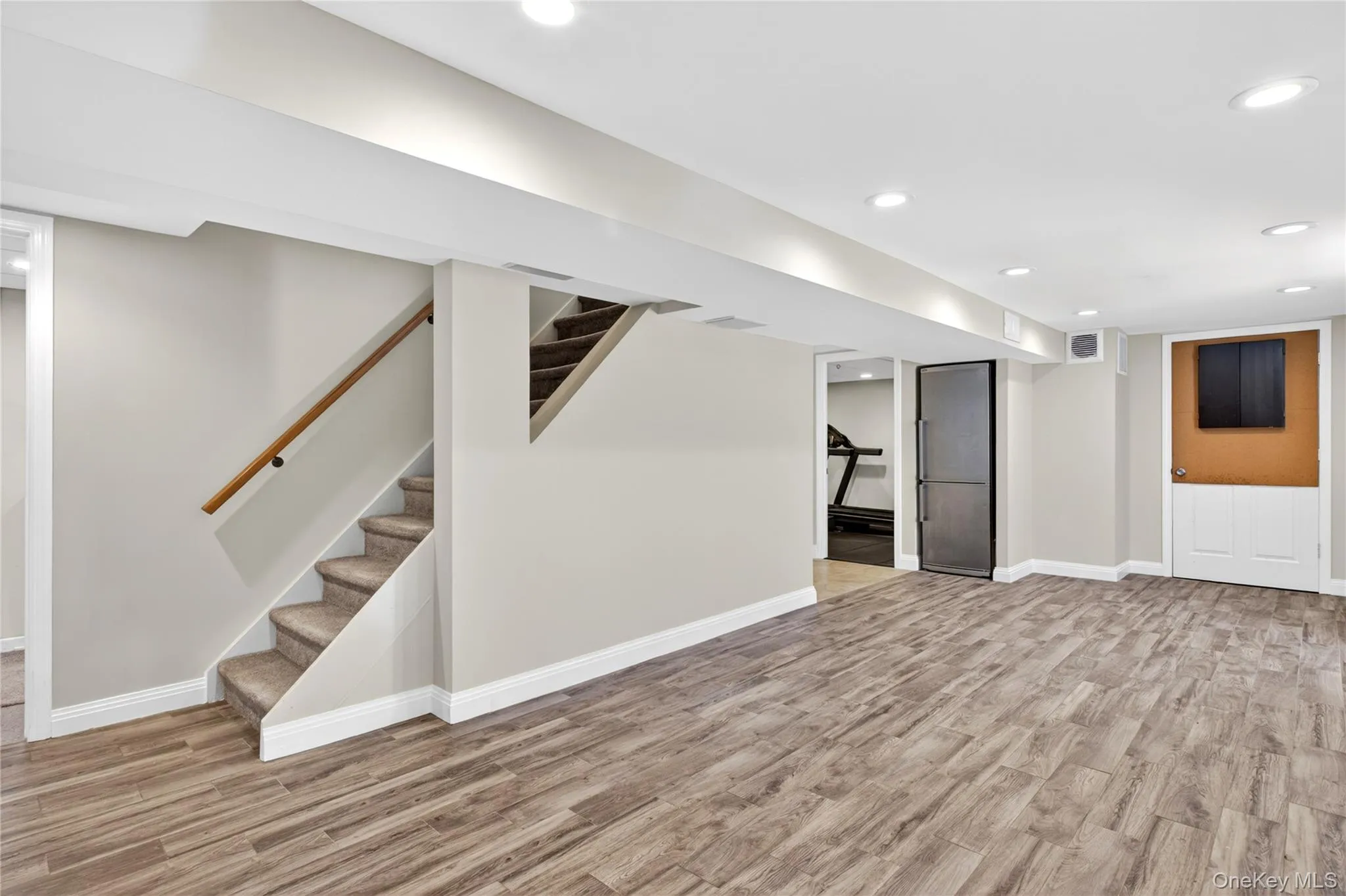 50 Albertson Place, North Hempstead, NY, 3 Bedrooms Bedrooms, 6 Rooms Rooms,2 BathroomsBathrooms,Residential Lease,For Rent,Albertson,0,1011603 50 Albertson Place, North Hempstead, NY, 3 Bedrooms Bedrooms, 6 Rooms Rooms,2 BathroomsBathrooms,Residential Lease,For Rent,Albertson,0,1011603