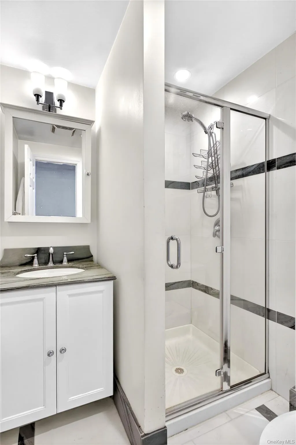 50 Albertson Place, North Hempstead, NY, 3 Bedrooms Bedrooms, 6 Rooms Rooms,2 BathroomsBathrooms,Residential Lease,For Rent,Albertson,0,1011603 50 Albertson Place, North Hempstead, NY, 3 Bedrooms Bedrooms, 6 Rooms Rooms,2 BathroomsBathrooms,Residential Lease,For Rent,Albertson,0,1011603