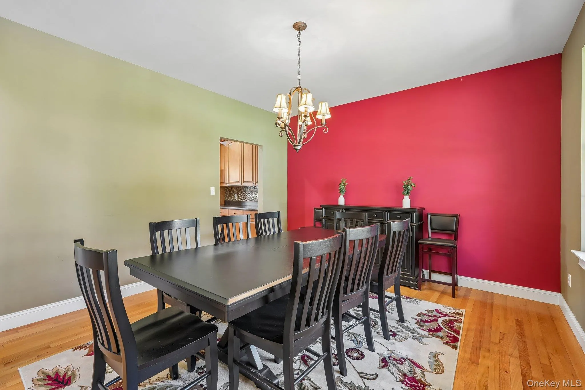 Large formal dining room. Large formal dining room.