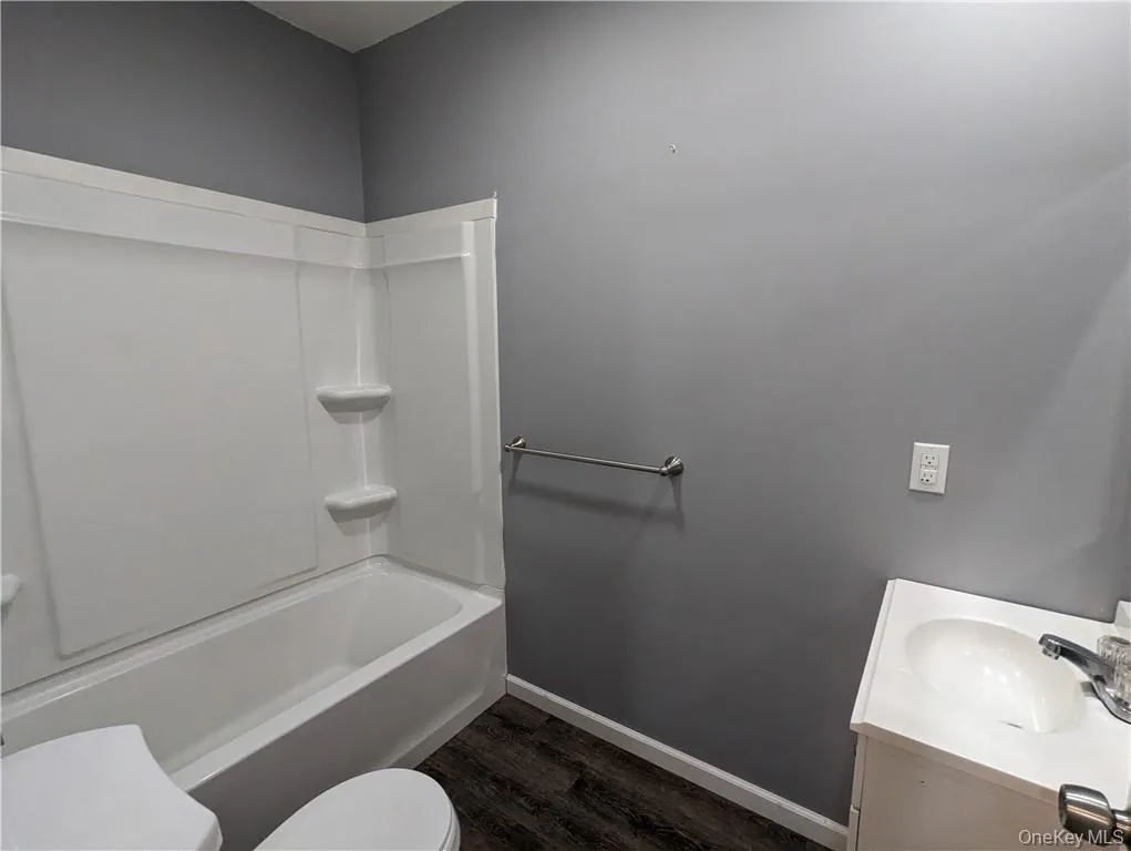 3144 Route 9W, New Windsor, NY, 1 Bedroom Bedrooms, 4 Rooms Rooms,1 BathroomBathrooms,Residential Lease,For Rent,Route 9W,0,1011612 3144 Route 9W, New Windsor, NY, 1 Bedroom Bedrooms, 4 Rooms Rooms,1 BathroomBathrooms,Residential Lease,For Rent,Route 9W,0,1011612