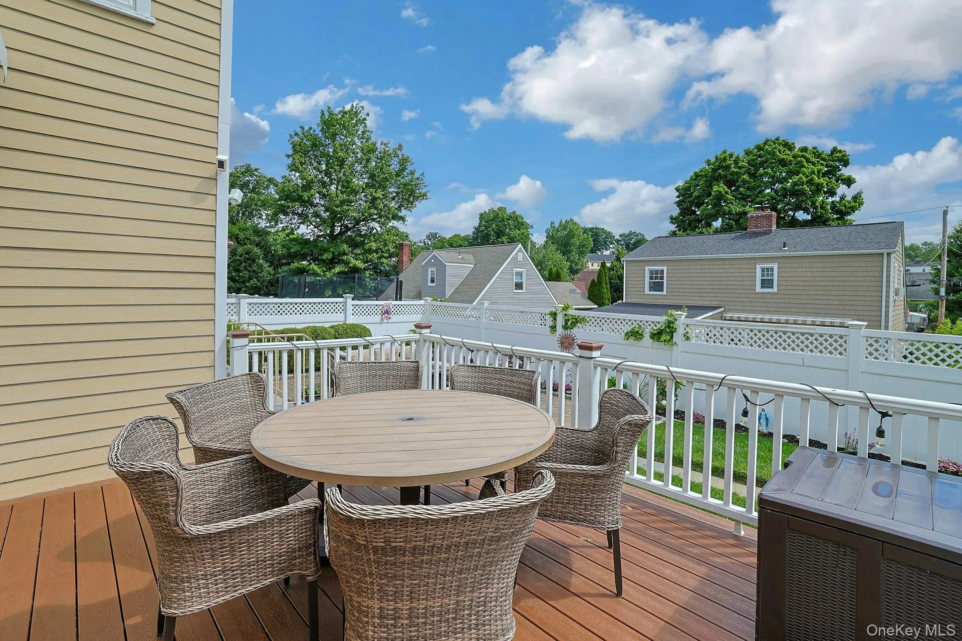 20 Knox Road, Eastchester, NY, 3 Bedrooms Bedrooms, 7 Rooms Rooms,2 BathroomsBathrooms,Residential,For Rent,Knox,0,1011613 20 Knox Road, Eastchester, NY, 3 Bedrooms Bedrooms, 7 Rooms Rooms,2 BathroomsBathrooms,Residential,For Rent,Knox,0,1011613