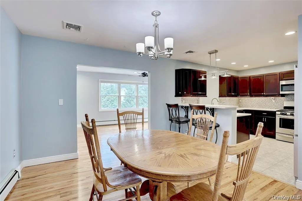 6 Hemlock Lane, Haverstraw, NY, 5 Bedrooms Bedrooms, 10 Rooms Rooms,3 BathroomsBathrooms,Residential,For Rent,Hemlock,0,1011617 6 Hemlock Lane, Haverstraw, NY, 5 Bedrooms Bedrooms, 10 Rooms Rooms,3 BathroomsBathrooms,Residential,For Rent,Hemlock,0,1011617