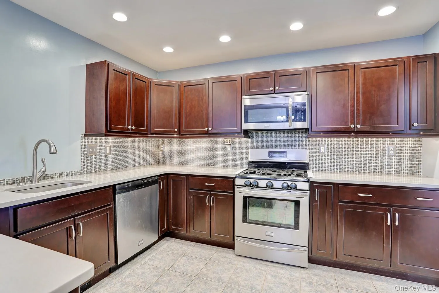 6 Hemlock Lane, Haverstraw, NY, 5 Bedrooms Bedrooms, 10 Rooms Rooms,3 BathroomsBathrooms,Residential,For Rent,Hemlock,0,1011617 6 Hemlock Lane, Haverstraw, NY, 5 Bedrooms Bedrooms, 10 Rooms Rooms,3 BathroomsBathrooms,Residential,For Rent,Hemlock,0,1011617