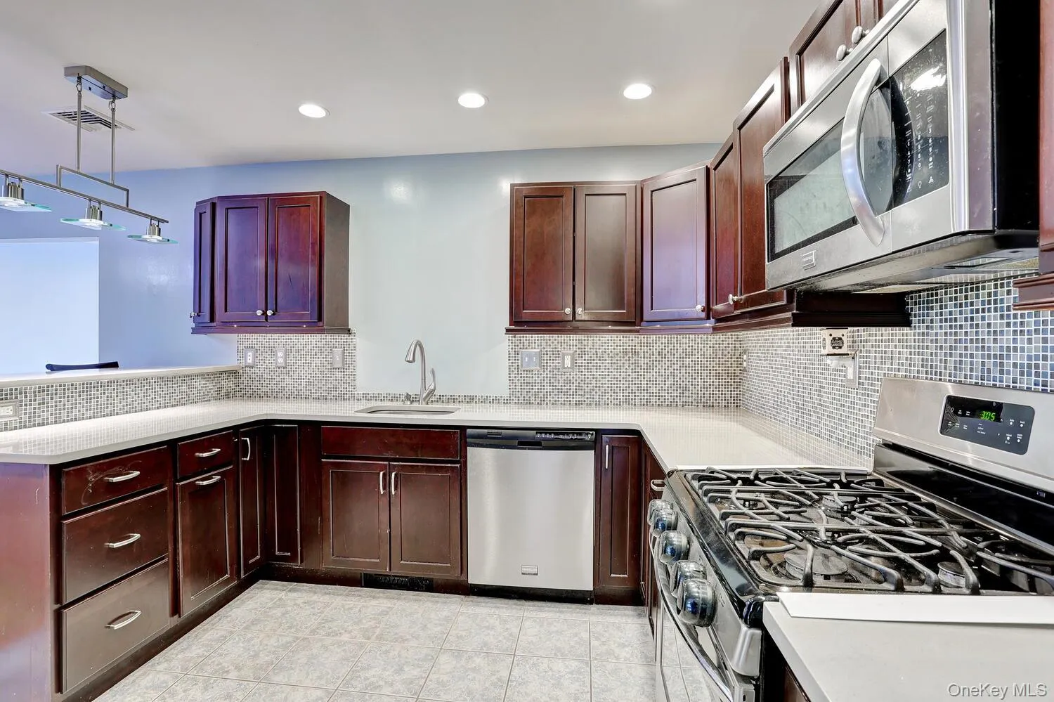 6 Hemlock Lane, Haverstraw, NY, 5 Bedrooms Bedrooms, 10 Rooms Rooms,3 BathroomsBathrooms,Residential,For Rent,Hemlock,0,1011617 6 Hemlock Lane, Haverstraw, NY, 5 Bedrooms Bedrooms, 10 Rooms Rooms,3 BathroomsBathrooms,Residential,For Rent,Hemlock,0,1011617