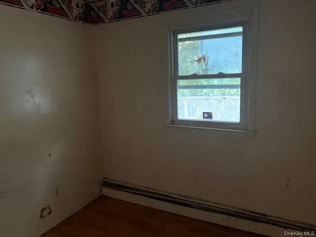 157 Hendrickson Avenue, Hempstead, NY, 3 Bedrooms Bedrooms, 6 Rooms Rooms,1 BathroomBathrooms,Residential,For Rent,Hendrickson,0,1011618 157 Hendrickson Avenue, Hempstead, NY, 3 Bedrooms Bedrooms, 6 Rooms Rooms,1 BathroomBathrooms,Residential,For Rent,Hendrickson,0,1011618