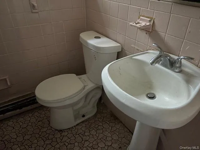 157 Hendrickson Avenue, Hempstead, NY, 3 Bedrooms Bedrooms, 6 Rooms Rooms,1 BathroomBathrooms,Residential,For Rent,Hendrickson,0,1011618 157 Hendrickson Avenue, Hempstead, NY, 3 Bedrooms Bedrooms, 6 Rooms Rooms,1 BathroomBathrooms,Residential,For Rent,Hendrickson,0,1011618