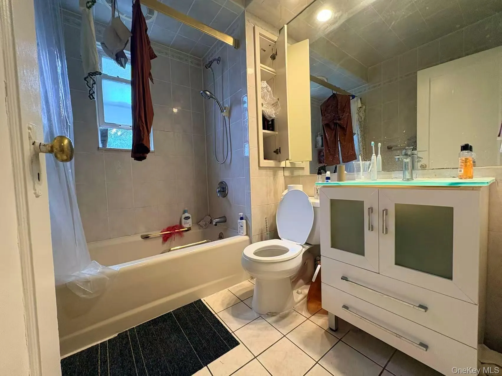 5628 213th Street, New York, NY, 5 Bedrooms Bedrooms, 11 Rooms Rooms,3 BathroomsBathrooms,Residential,For Rent,213th,0,1011619 5628 213th Street, New York, NY, 5 Bedrooms Bedrooms, 11 Rooms Rooms,3 BathroomsBathrooms,Residential,For Rent,213th,0,1011619