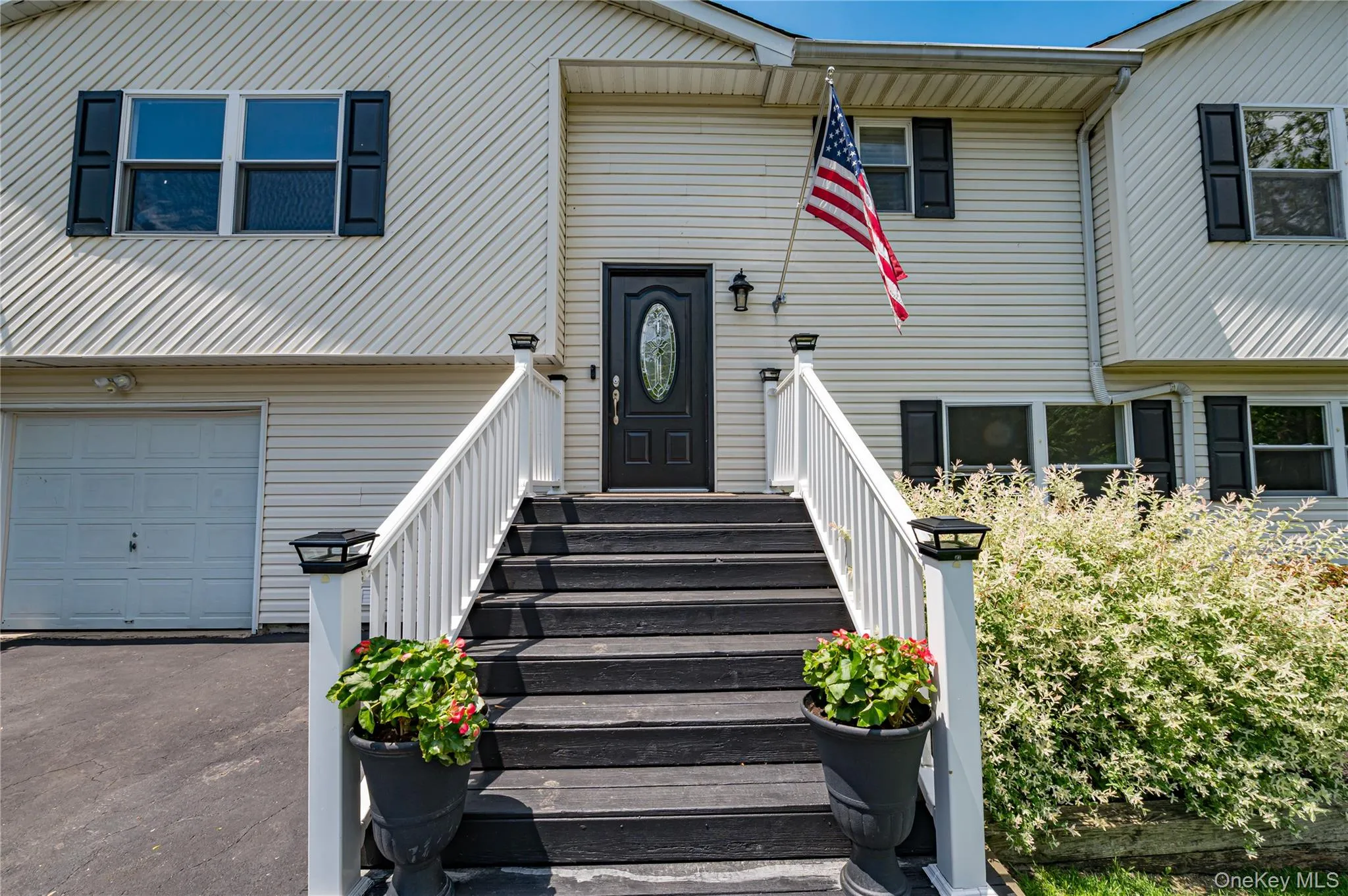 25 Shore Drive, Brookhaven, NY, 7 Bedrooms Bedrooms, 12 Rooms Rooms,4 BathroomsBathrooms,Residential,For Rent,Shore,0,1011620 25 Shore Drive, Brookhaven, NY, 7 Bedrooms Bedrooms, 12 Rooms Rooms,4 BathroomsBathrooms,Residential,For Rent,Shore,0,1011620