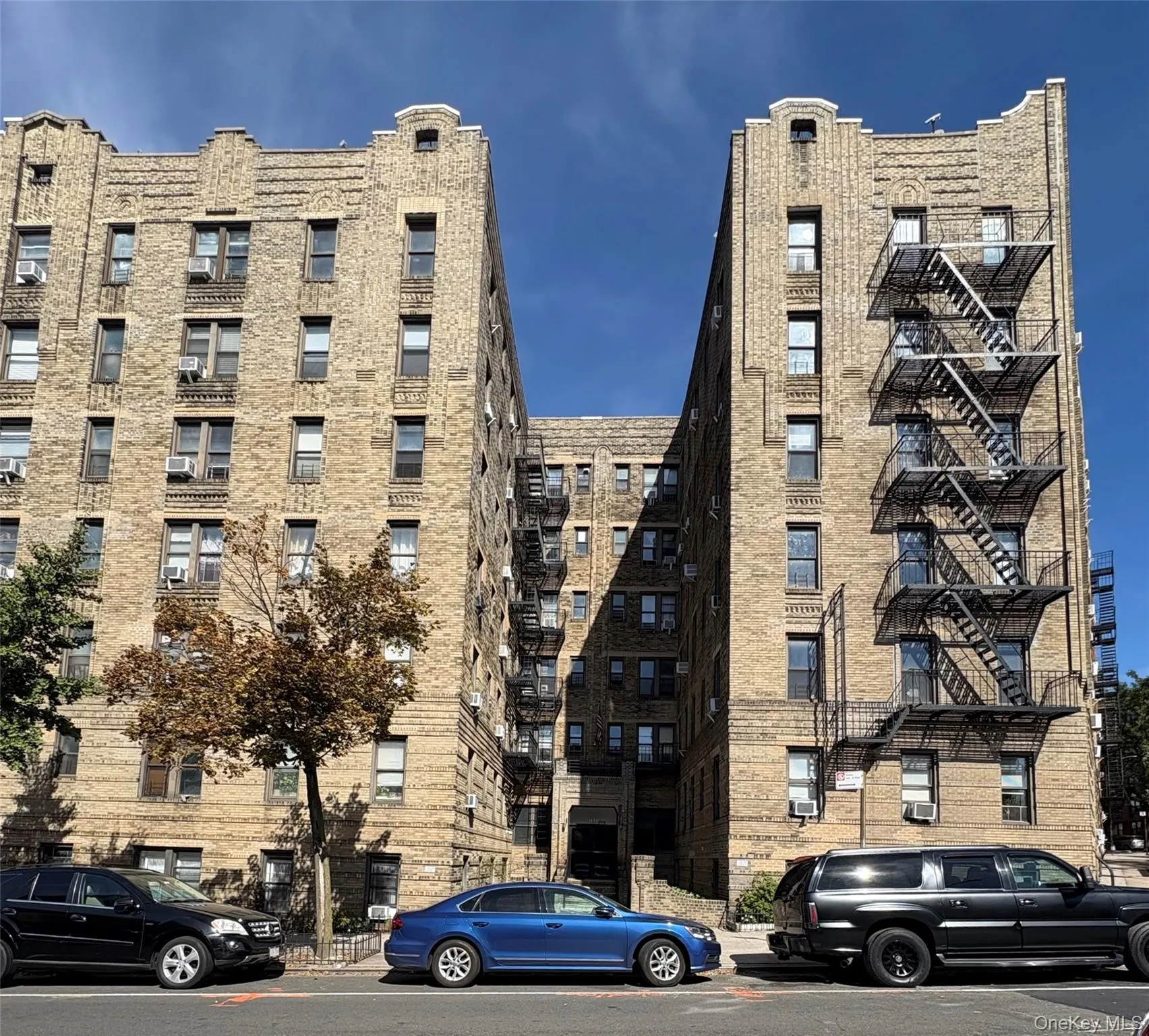 View of apartment building / complex View of apartment building / complex