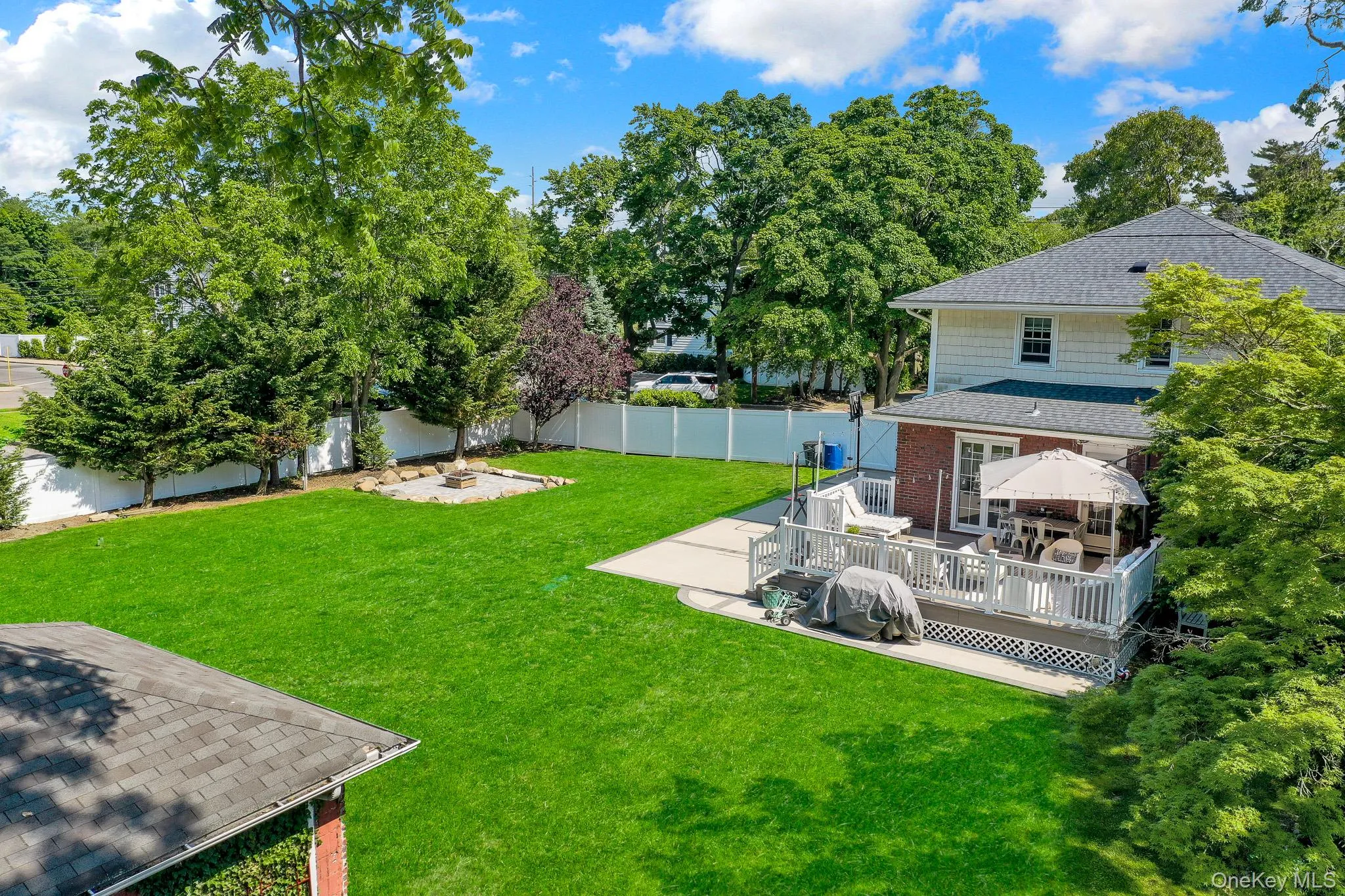 147 Locust Avenue, Babylon, NY, 4 Bedrooms Bedrooms, 9 Rooms Rooms,2 BathroomsBathrooms,Residential,For Rent,Locust,0,1011625 147 Locust Avenue, Babylon, NY, 4 Bedrooms Bedrooms, 9 Rooms Rooms,2 BathroomsBathrooms,Residential,For Rent,Locust,0,1011625