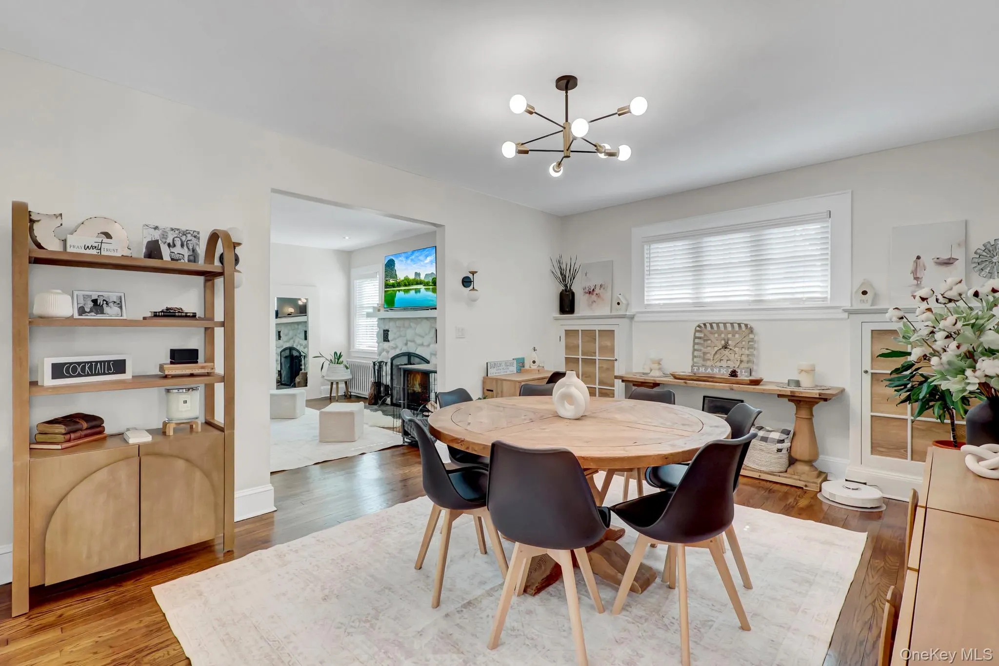 147 Locust Avenue, Babylon, NY, 4 Bedrooms Bedrooms, 9 Rooms Rooms,2 BathroomsBathrooms,Residential,For Rent,Locust,0,1011625 147 Locust Avenue, Babylon, NY, 4 Bedrooms Bedrooms, 9 Rooms Rooms,2 BathroomsBathrooms,Residential,For Rent,Locust,0,1011625
