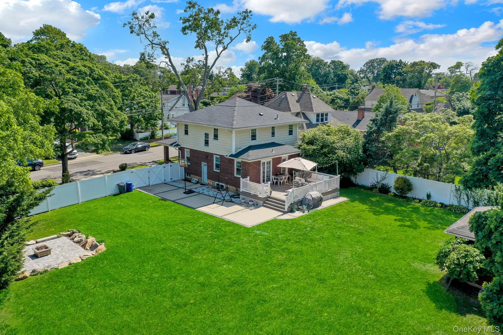 147 Locust Avenue, Babylon, NY, 4 Bedrooms Bedrooms, 9 Rooms Rooms,2 BathroomsBathrooms,Residential,For Rent,Locust,0,1011625 147 Locust Avenue, Babylon, NY, 4 Bedrooms Bedrooms, 9 Rooms Rooms,2 BathroomsBathrooms,Residential,For Rent,Locust,0,1011625