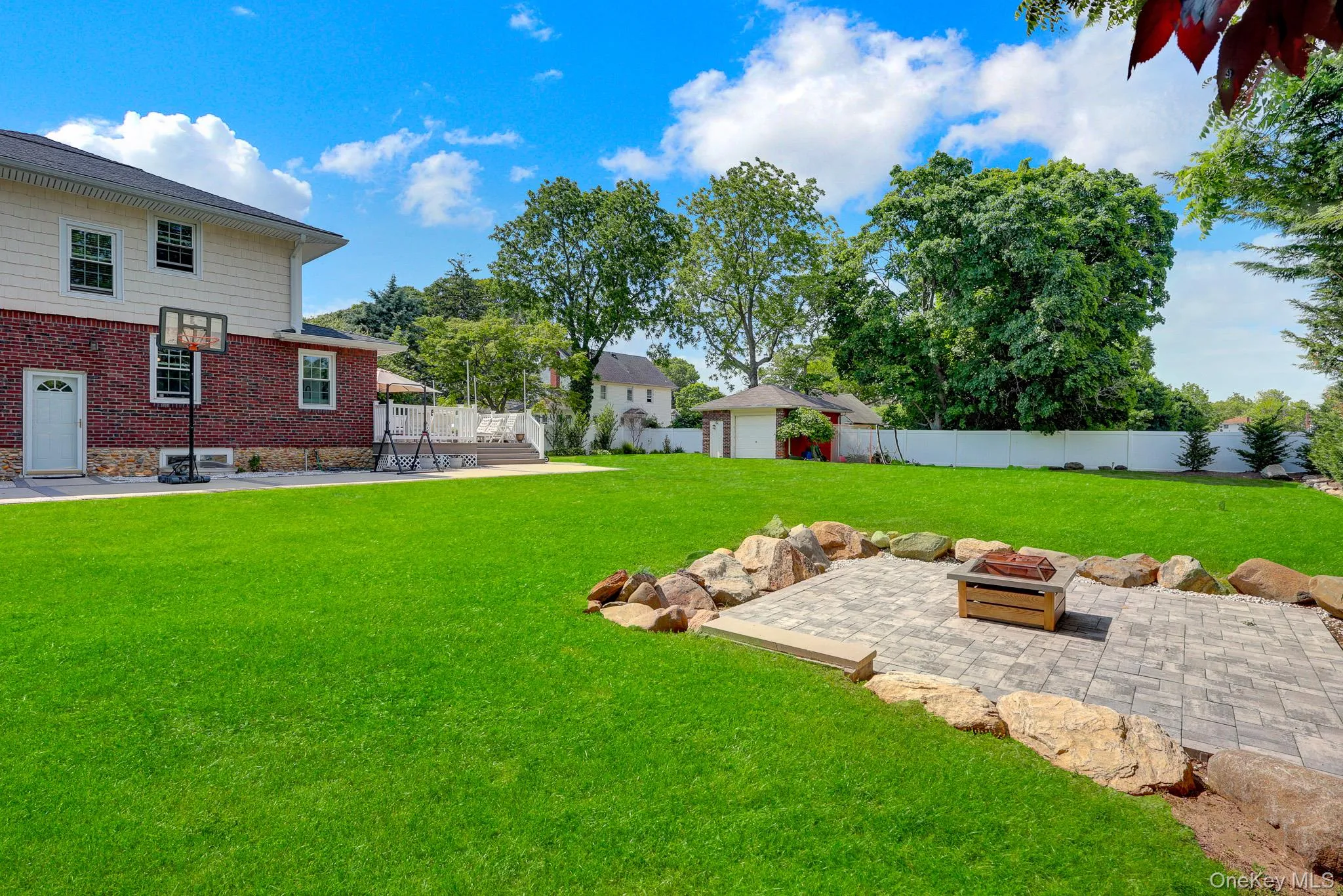 147 Locust Avenue, Babylon, NY, 4 Bedrooms Bedrooms, 9 Rooms Rooms,2 BathroomsBathrooms,Residential,For Rent,Locust,0,1011625 147 Locust Avenue, Babylon, NY, 4 Bedrooms Bedrooms, 9 Rooms Rooms,2 BathroomsBathrooms,Residential,For Rent,Locust,0,1011625