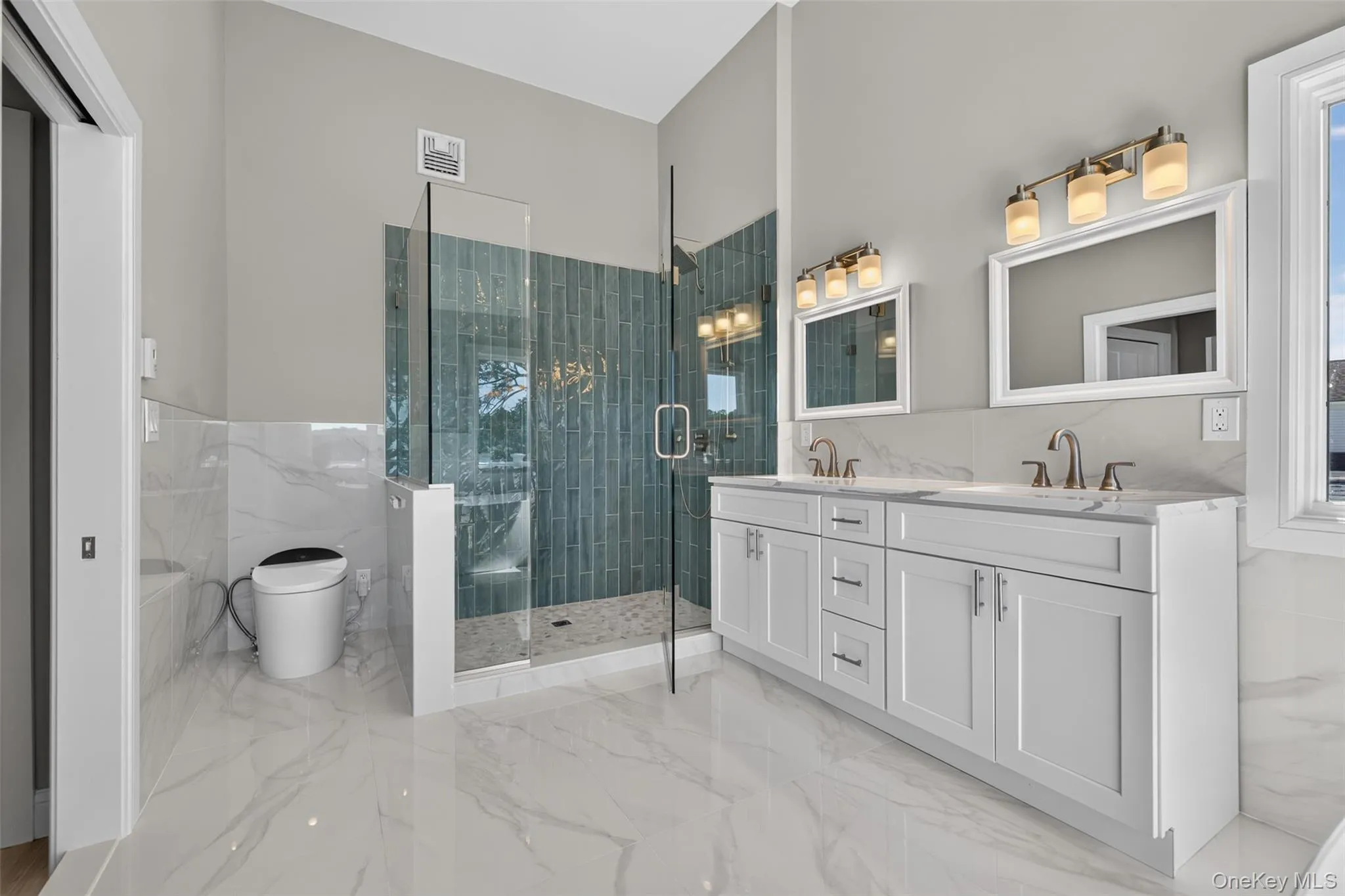 35 Adams Avenue, Oyster Bay, NY, 4 Bedrooms Bedrooms, 8 Rooms Rooms,2 BathroomsBathrooms,Residential,For Rent,Adams,0,1011626 35 Adams Avenue, Oyster Bay, NY, 4 Bedrooms Bedrooms, 8 Rooms Rooms,2 BathroomsBathrooms,Residential,For Rent,Adams,0,1011626