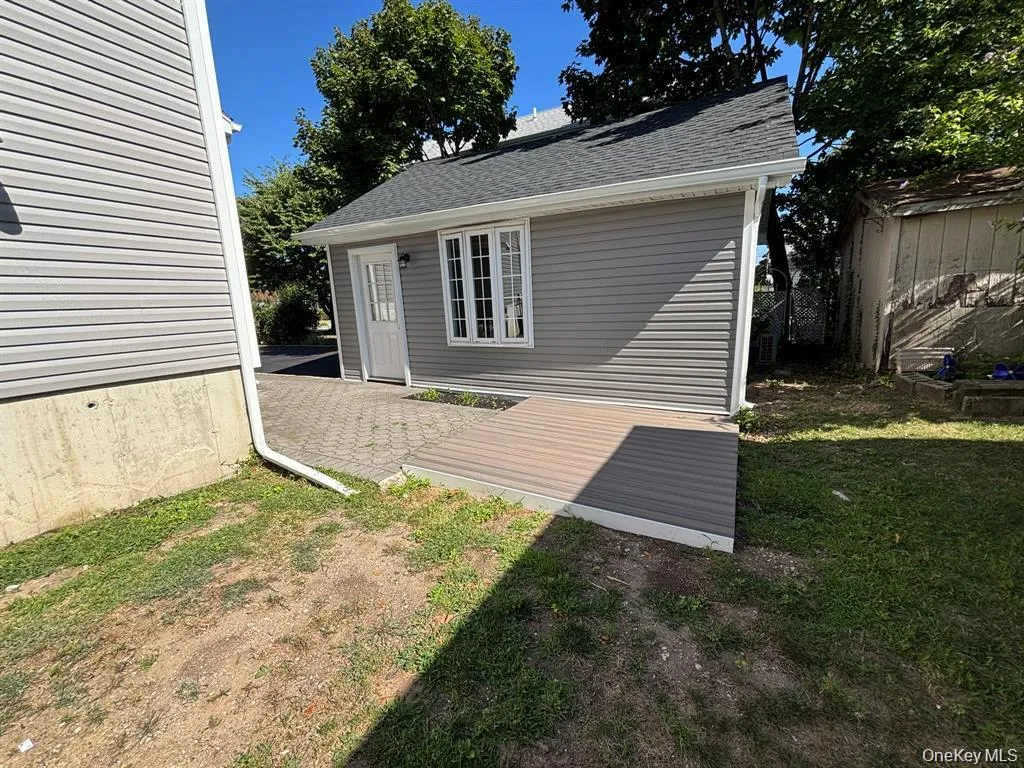 35 Adams Avenue, Oyster Bay, NY, 4 Bedrooms Bedrooms, 8 Rooms Rooms,2 BathroomsBathrooms,Residential,For Rent,Adams,0,1011626 35 Adams Avenue, Oyster Bay, NY, 4 Bedrooms Bedrooms, 8 Rooms Rooms,2 BathroomsBathrooms,Residential,For Rent,Adams,0,1011626