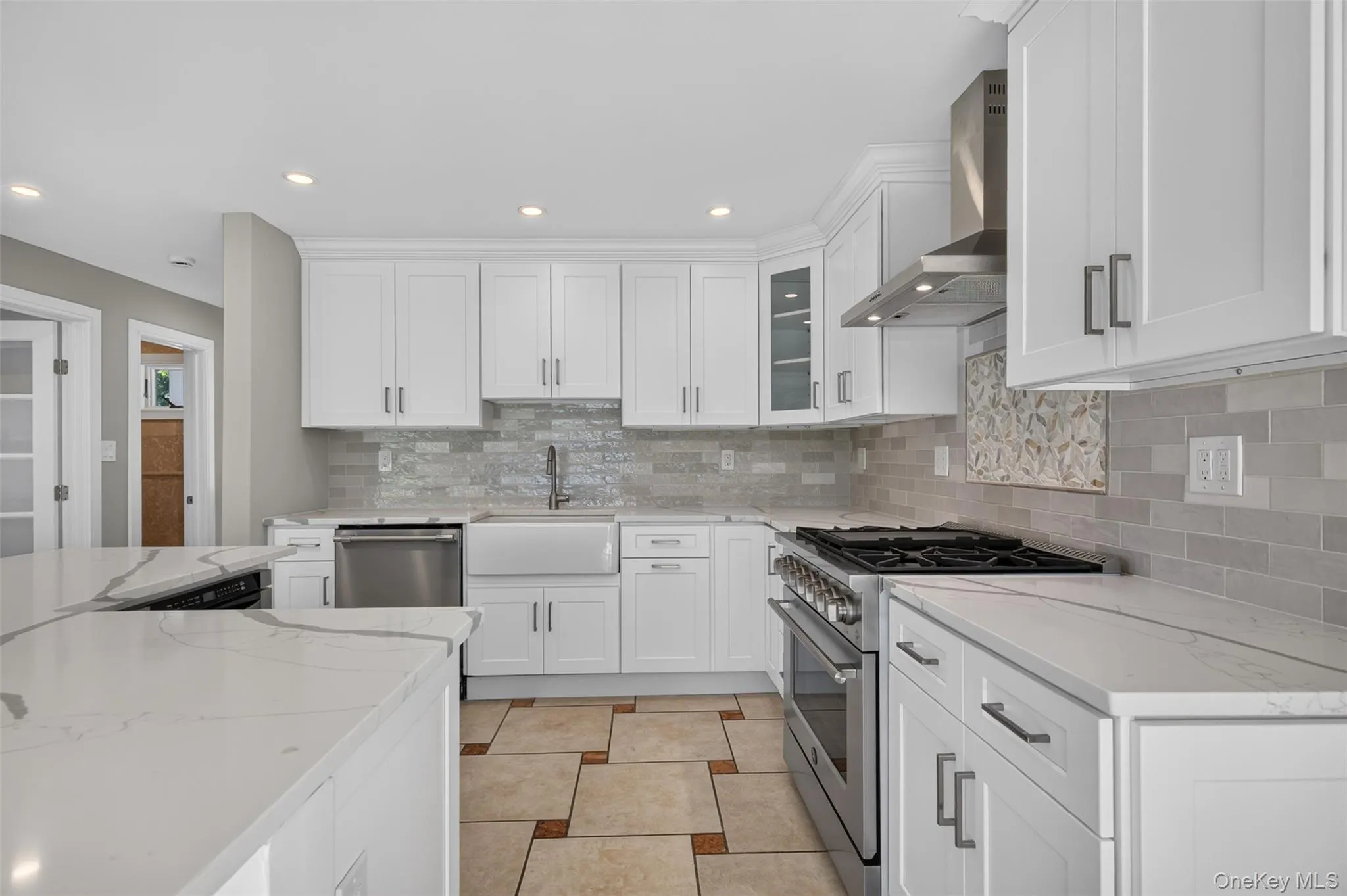 35 Adams Avenue, Oyster Bay, NY, 4 Bedrooms Bedrooms, 8 Rooms Rooms,2 BathroomsBathrooms,Residential,For Rent,Adams,0,1011626 35 Adams Avenue, Oyster Bay, NY, 4 Bedrooms Bedrooms, 8 Rooms Rooms,2 BathroomsBathrooms,Residential,For Rent,Adams,0,1011626