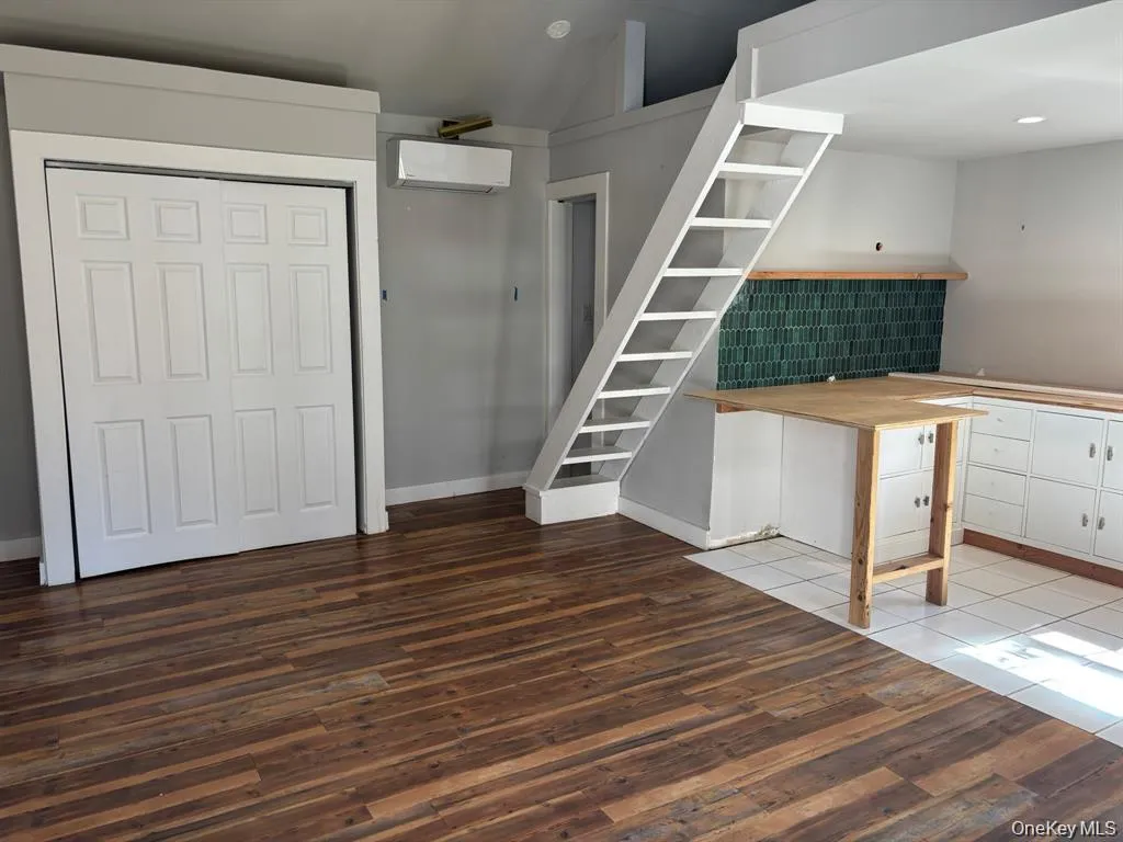 35 Adams Avenue, Oyster Bay, NY, 4 Bedrooms Bedrooms, 8 Rooms Rooms,2 BathroomsBathrooms,Residential,For Rent,Adams,0,1011626 35 Adams Avenue, Oyster Bay, NY, 4 Bedrooms Bedrooms, 8 Rooms Rooms,2 BathroomsBathrooms,Residential,For Rent,Adams,0,1011626