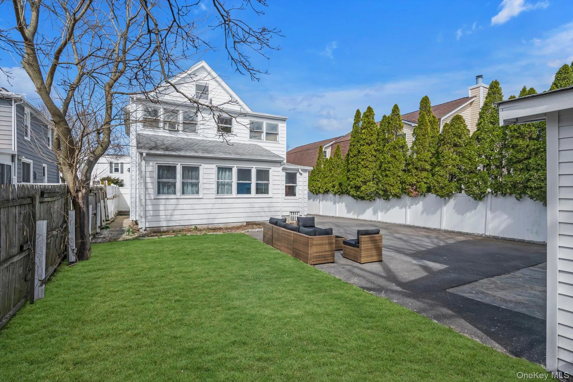 31 Walters Avenue, Oyster Bay, NY, 8 Bedrooms Bedrooms, 12 Rooms Rooms,3 BathroomsBathrooms,Residential,For Rent,Walters,0,1011628 31 Walters Avenue, Oyster Bay, NY, 8 Bedrooms Bedrooms, 12 Rooms Rooms,3 BathroomsBathrooms,Residential,For Rent,Walters,0,1011628