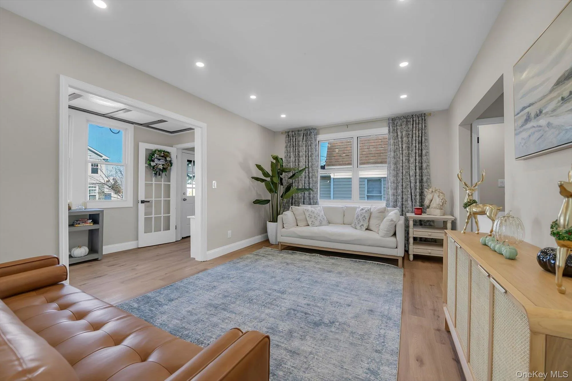 31 Walters Avenue, Oyster Bay, NY, 8 Bedrooms Bedrooms, 12 Rooms Rooms,3 BathroomsBathrooms,Residential,For Rent,Walters,0,1011628 31 Walters Avenue, Oyster Bay, NY, 8 Bedrooms Bedrooms, 12 Rooms Rooms,3 BathroomsBathrooms,Residential,For Rent,Walters,0,1011628