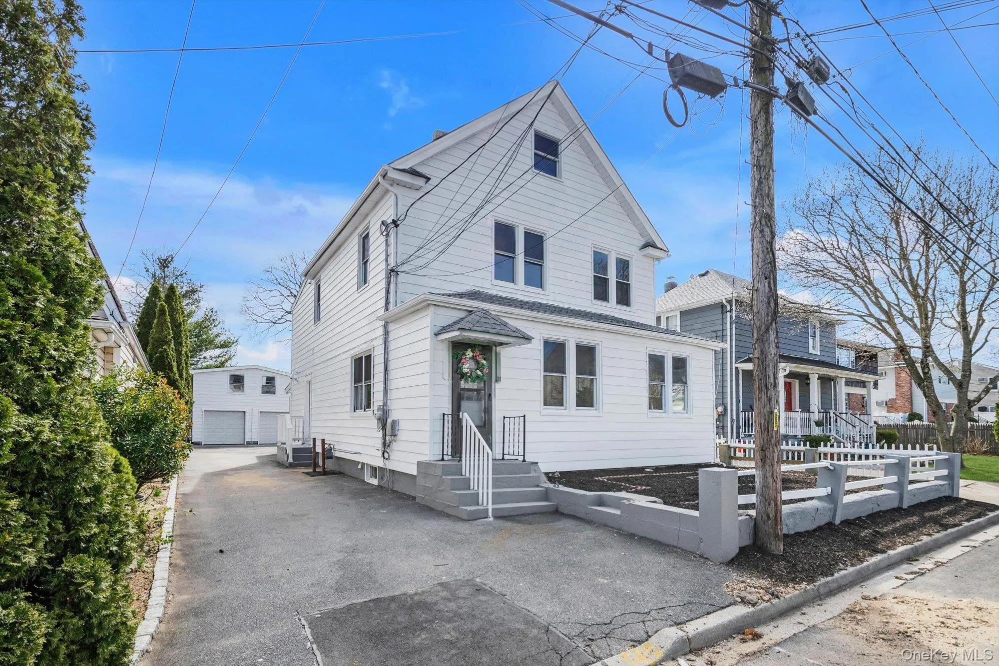 31 Walters Avenue, Oyster Bay, NY, 8 Bedrooms Bedrooms, 12 Rooms Rooms,3 BathroomsBathrooms,Residential,For Rent,Walters,0,1011628 31 Walters Avenue, Oyster Bay, NY, 8 Bedrooms Bedrooms, 12 Rooms Rooms,3 BathroomsBathrooms,Residential,For Rent,Walters,0,1011628
