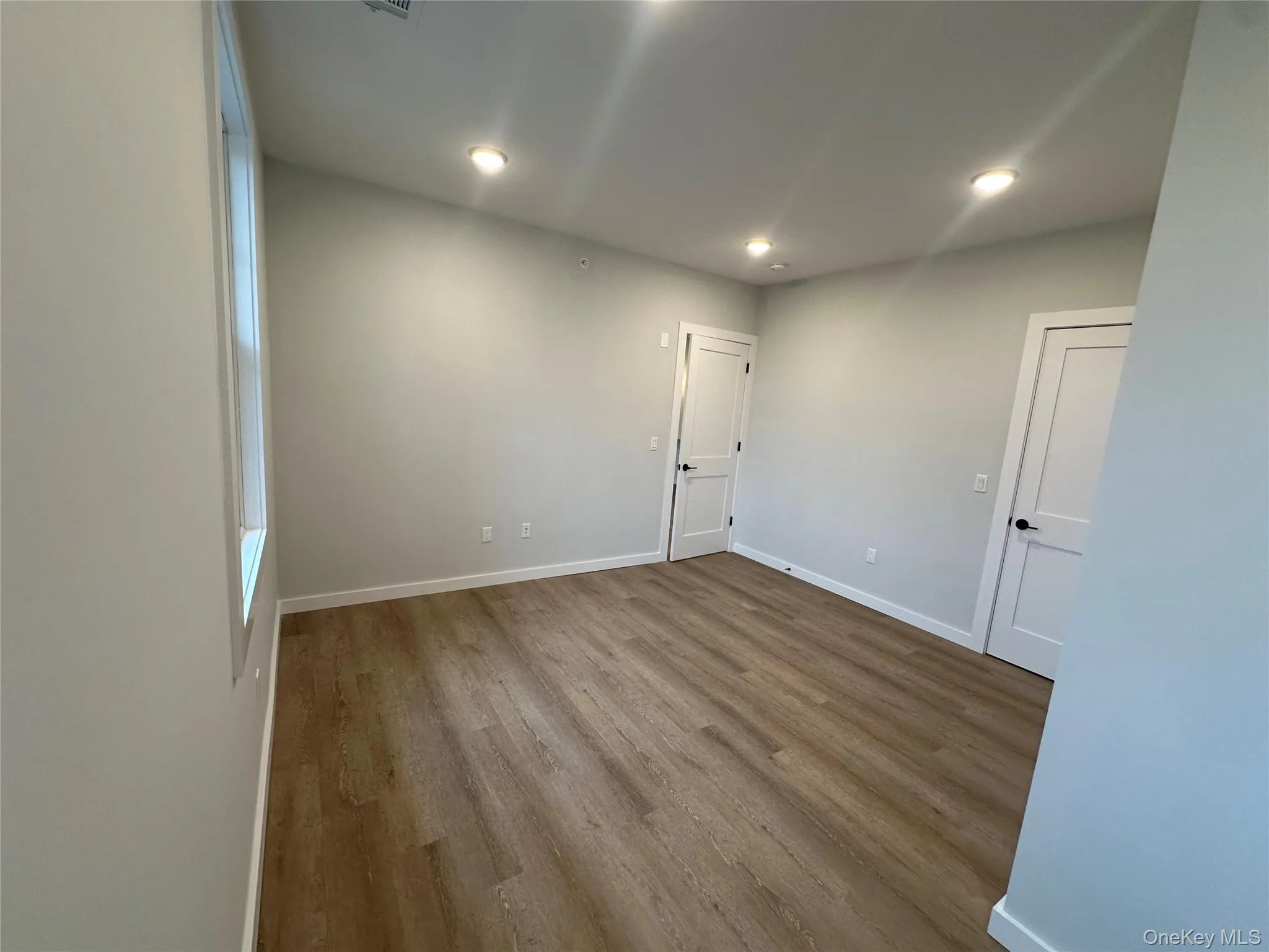 13 Forester Avenue, Warwick (town), NY, 1 Bedroom Bedrooms, 3 Rooms Rooms,1 BathroomBathrooms,Residential Lease,For Rent,Forester,0,1011632 13 Forester Avenue, Warwick (town), NY, 1 Bedroom Bedrooms, 3 Rooms Rooms,1 BathroomBathrooms,Residential Lease,For Rent,Forester,0,1011632