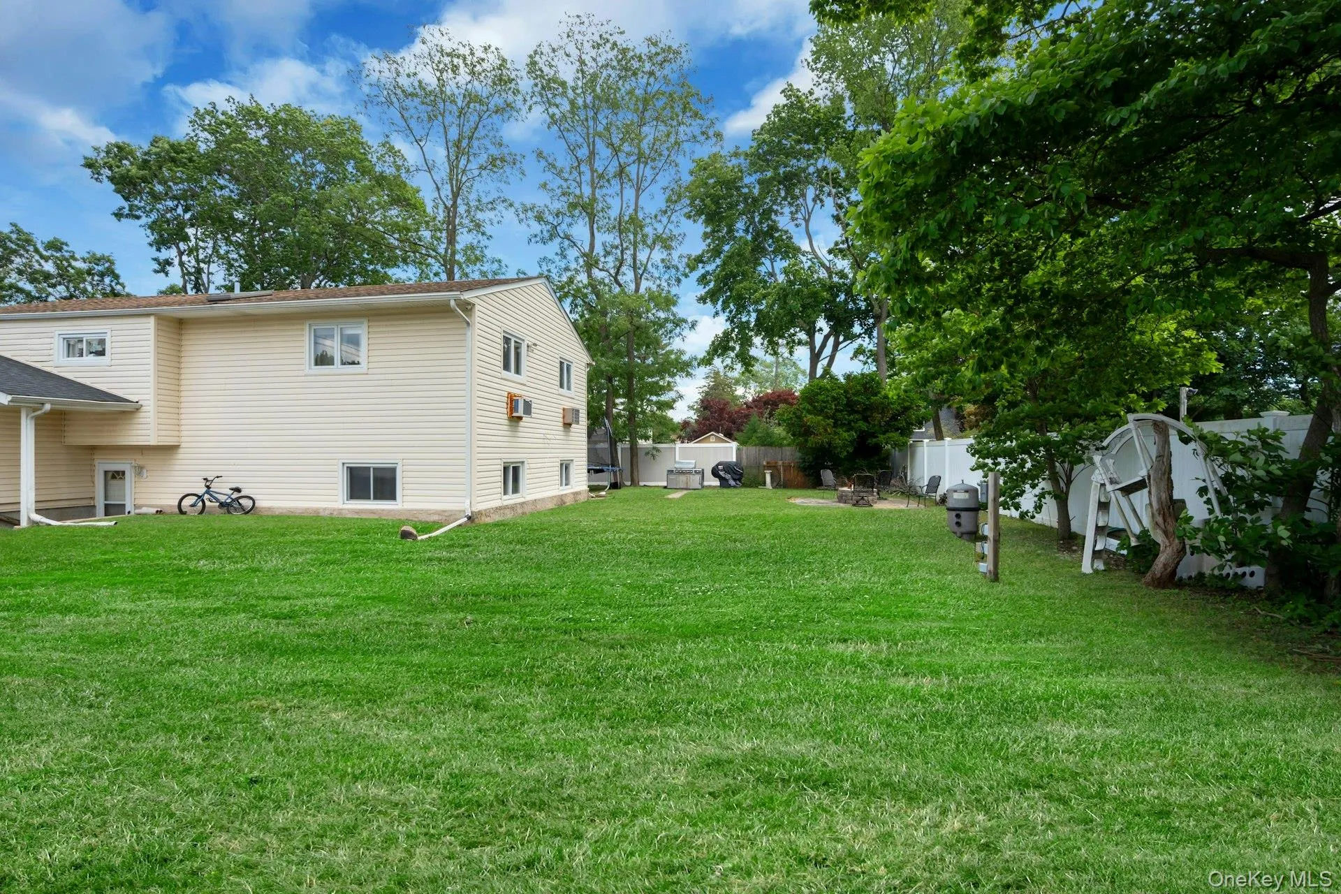 96 Huron Drive, Islip, NY, 6 Bedrooms Bedrooms, 12 Rooms Rooms,2 BathroomsBathrooms,Residential,For Rent,Huron,0,1011634 96 Huron Drive, Islip, NY, 6 Bedrooms Bedrooms, 12 Rooms Rooms,2 BathroomsBathrooms,Residential,For Rent,Huron,0,1011634