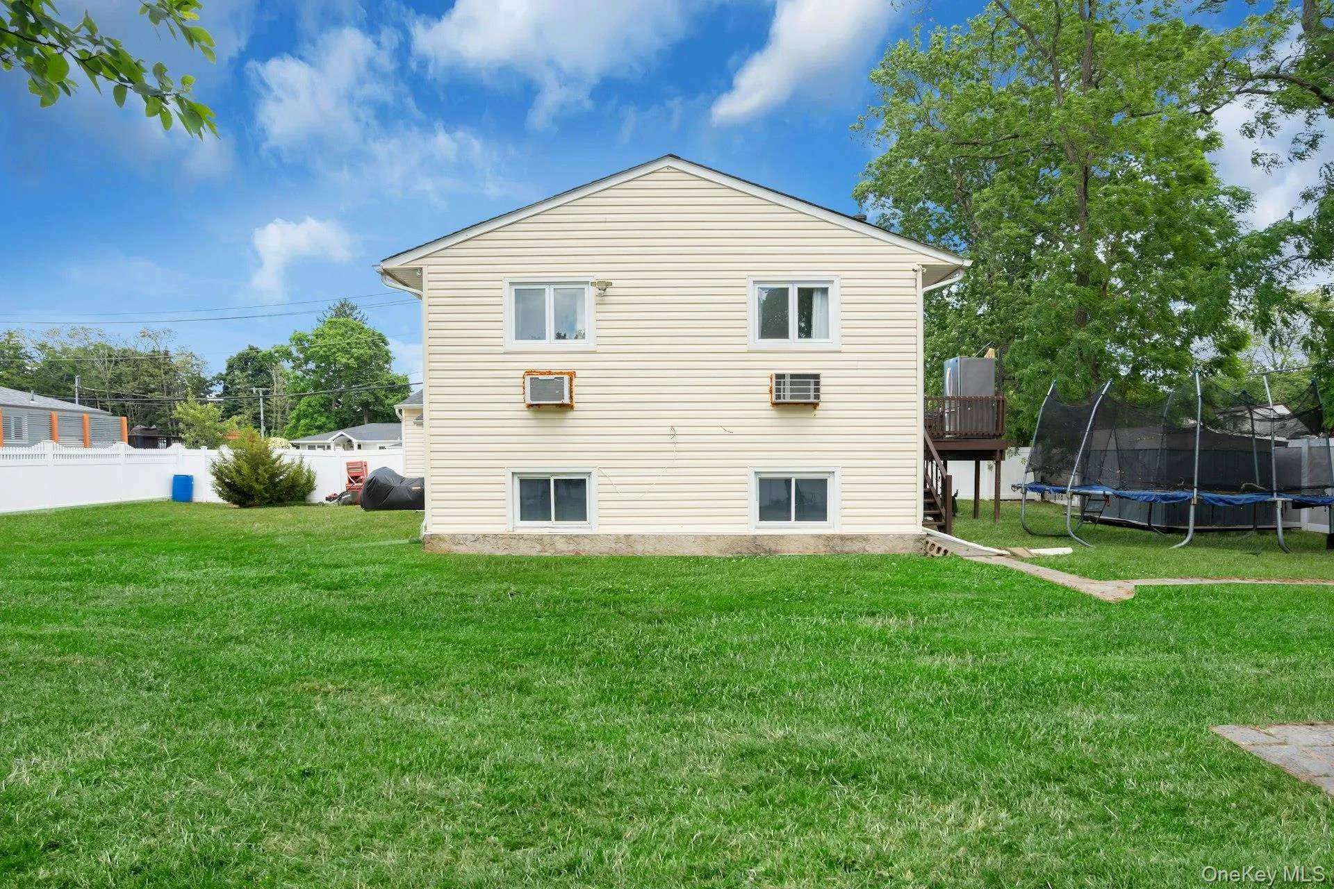 96 Huron Drive, Islip, NY, 6 Bedrooms Bedrooms, 12 Rooms Rooms,2 BathroomsBathrooms,Residential,For Rent,Huron,0,1011634 96 Huron Drive, Islip, NY, 6 Bedrooms Bedrooms, 12 Rooms Rooms,2 BathroomsBathrooms,Residential,For Rent,Huron,0,1011634