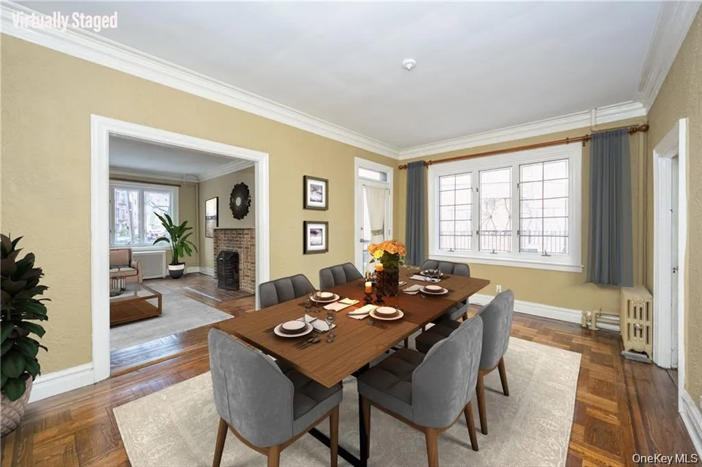 Dining area virtually staged Dining area virtually staged