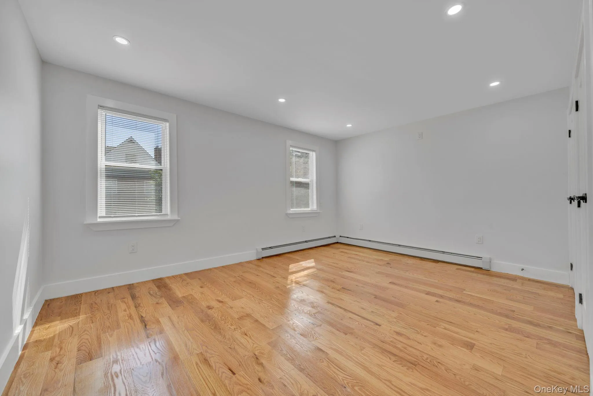 1014 Quincy Avenue, New York, NY, 4 Bedrooms Bedrooms, 7 Rooms Rooms,2 BathroomsBathrooms,Residential,For Rent,Quincy,0,1011639 1014 Quincy Avenue, New York, NY, 4 Bedrooms Bedrooms, 7 Rooms Rooms,2 BathroomsBathrooms,Residential,For Rent,Quincy,0,1011639