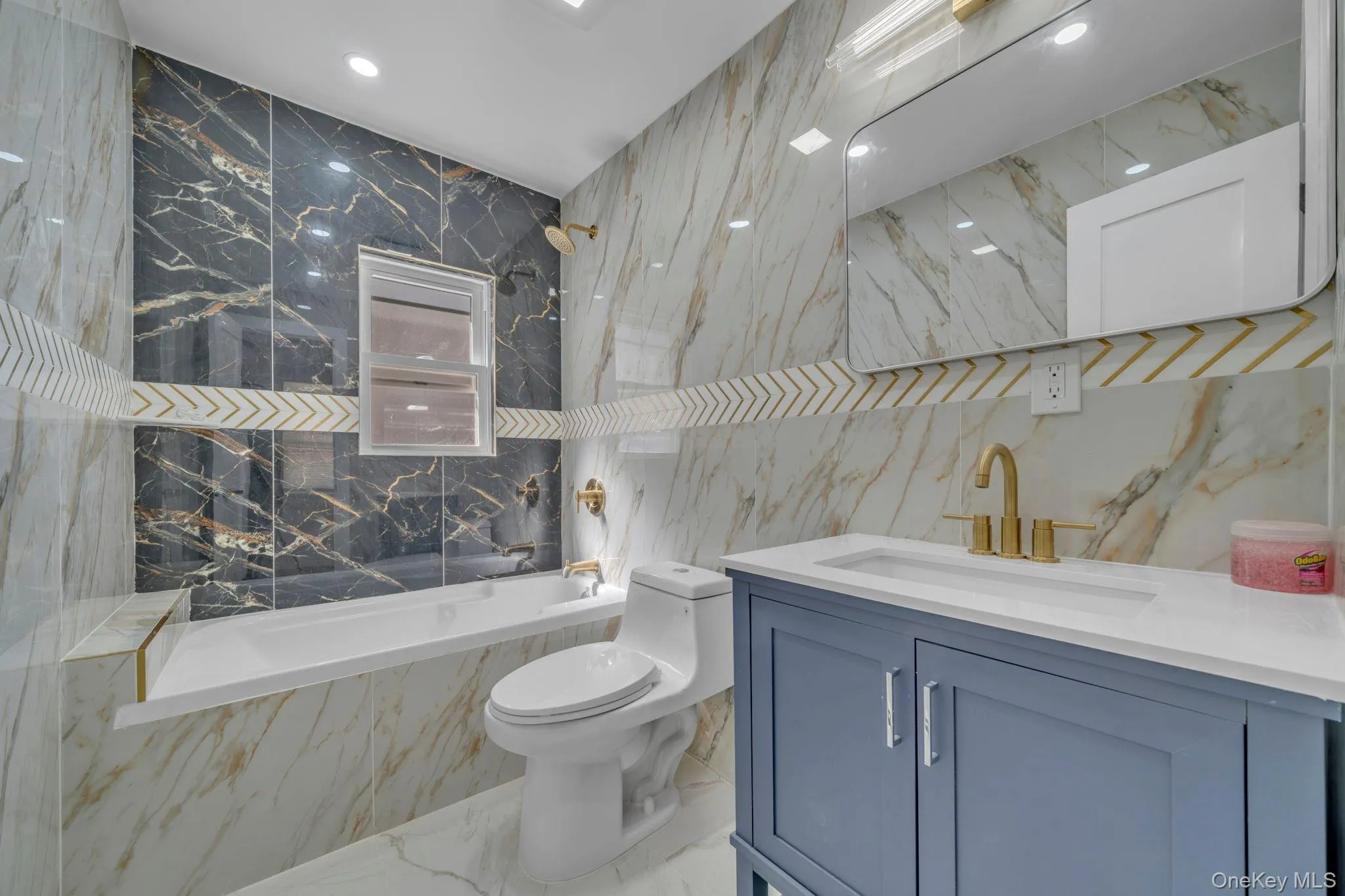 1014 Quincy Avenue, New York, NY, 4 Bedrooms Bedrooms, 7 Rooms Rooms,2 BathroomsBathrooms,Residential,For Rent,Quincy,0,1011639 1014 Quincy Avenue, New York, NY, 4 Bedrooms Bedrooms, 7 Rooms Rooms,2 BathroomsBathrooms,Residential,For Rent,Quincy,0,1011639