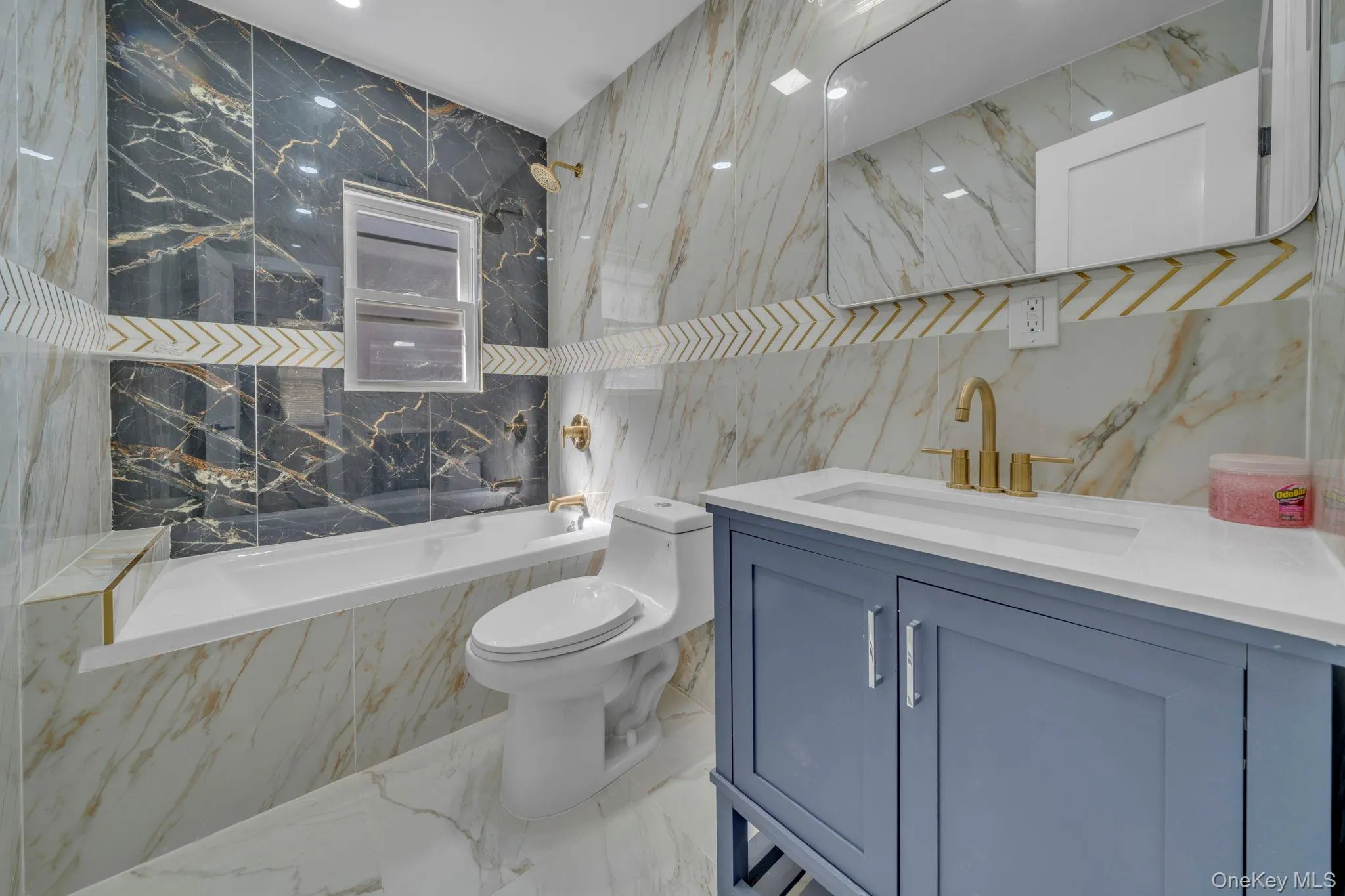 1014 Quincy Avenue, New York, NY, 4 Bedrooms Bedrooms, 7 Rooms Rooms,2 BathroomsBathrooms,Residential,For Rent,Quincy,0,1011639 1014 Quincy Avenue, New York, NY, 4 Bedrooms Bedrooms, 7 Rooms Rooms,2 BathroomsBathrooms,Residential,For Rent,Quincy,0,1011639