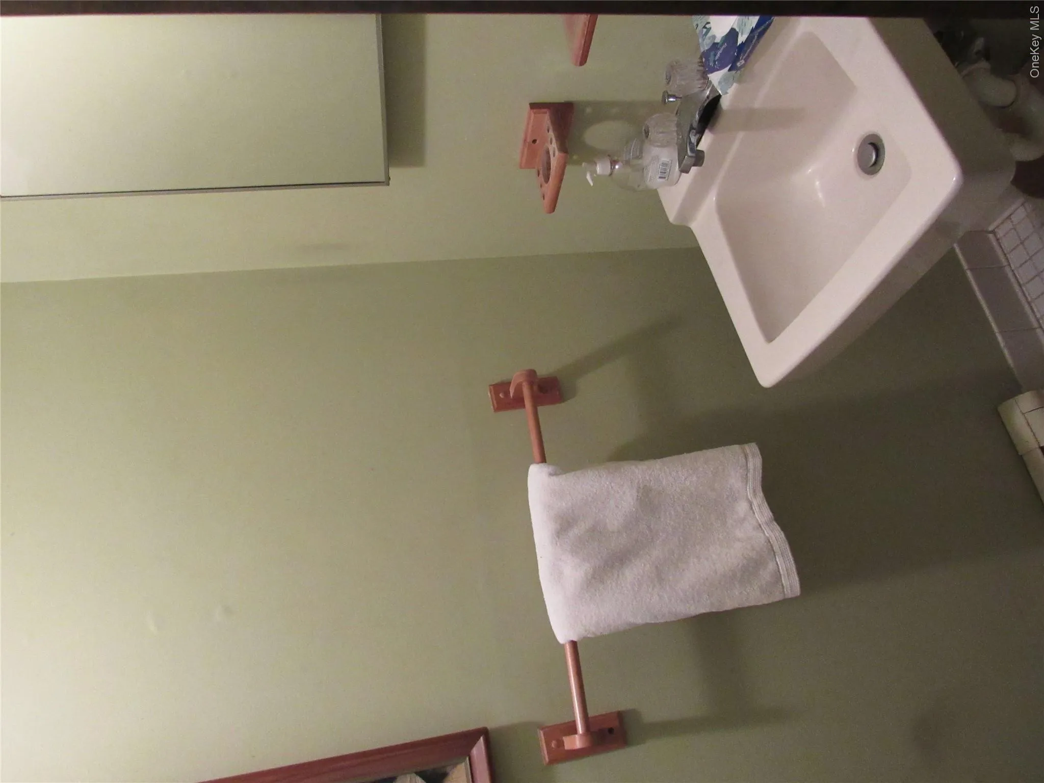 Half bathroom off laundry room Half bathroom off laundry room