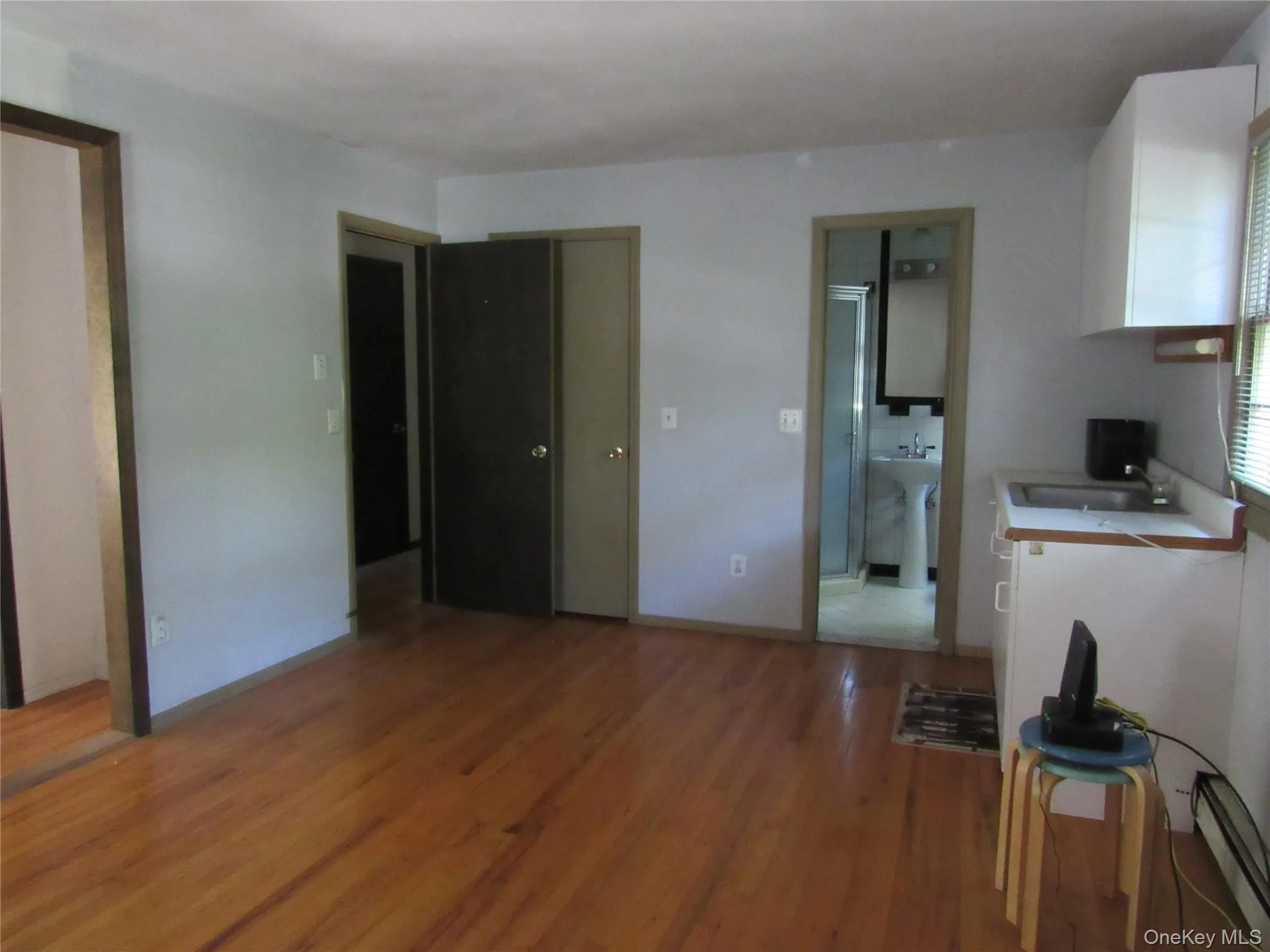 Large bedroom with full bathroom Large bedroom with full bathroom