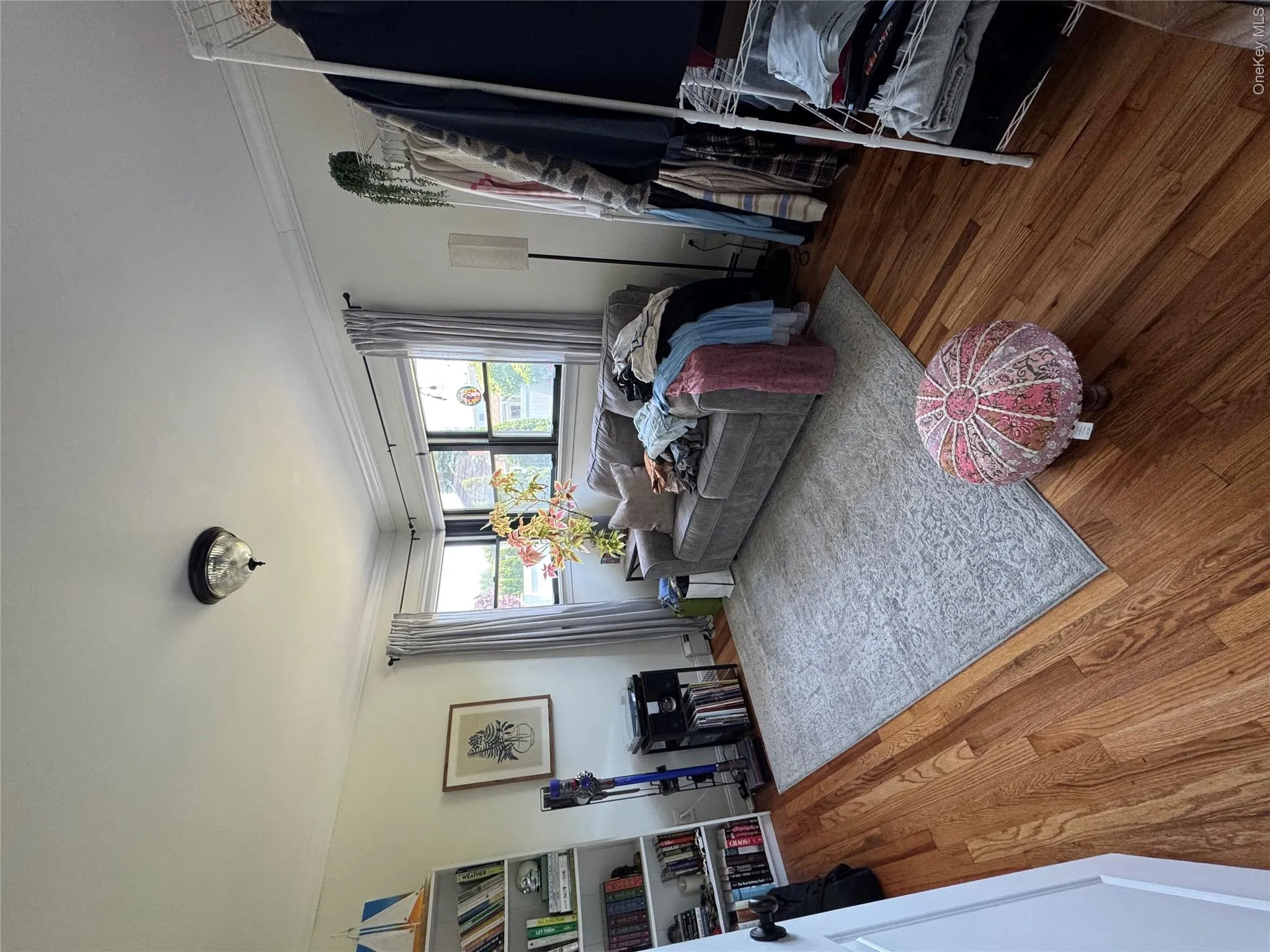 338 Carnation Road, Islip, NY, 2 Bedrooms Bedrooms, 5 Rooms Rooms,1 BathroomBathrooms,Residential Lease,For Rent,Carnation,0,1011644 338 Carnation Road, Islip, NY, 2 Bedrooms Bedrooms, 5 Rooms Rooms,1 BathroomBathrooms,Residential Lease,For Rent,Carnation,0,1011644